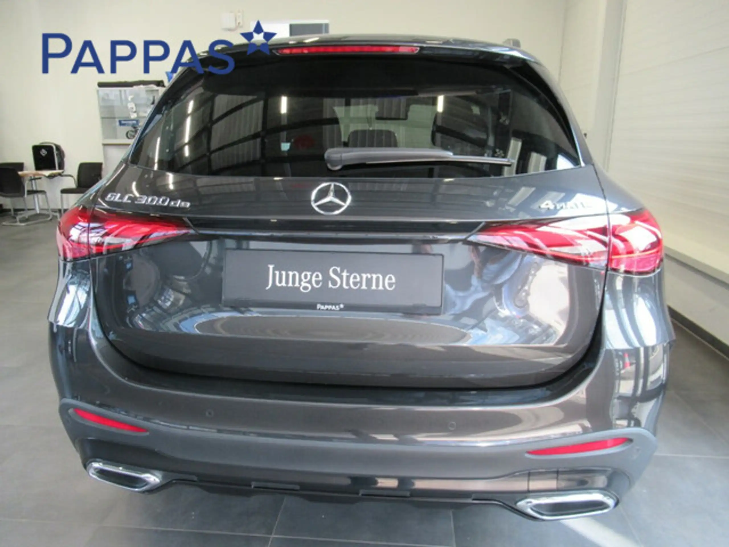 Mercedes-Benz - GLC 300