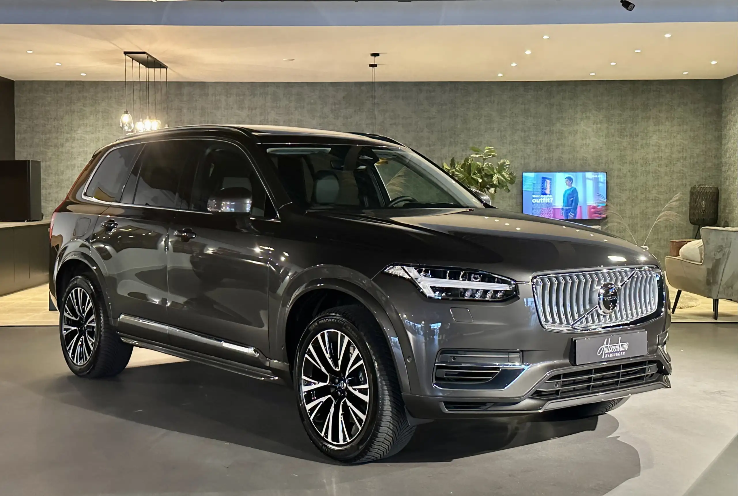 Volvo - XC90