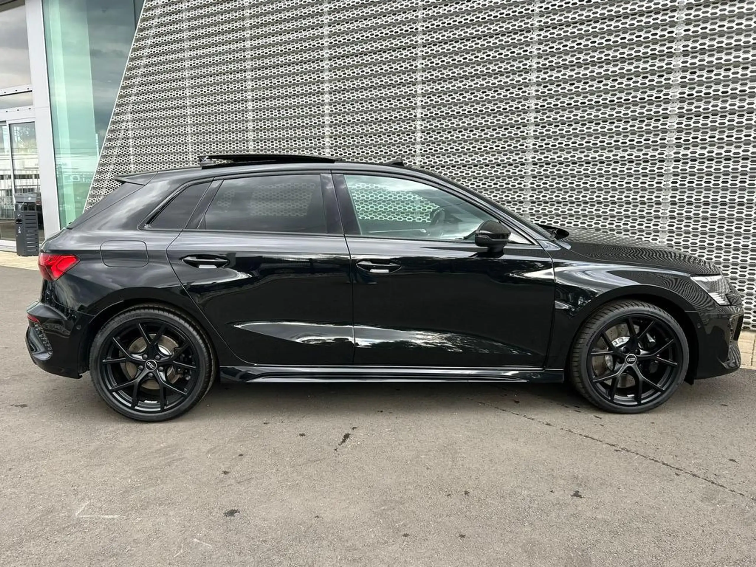 Audi - RS3