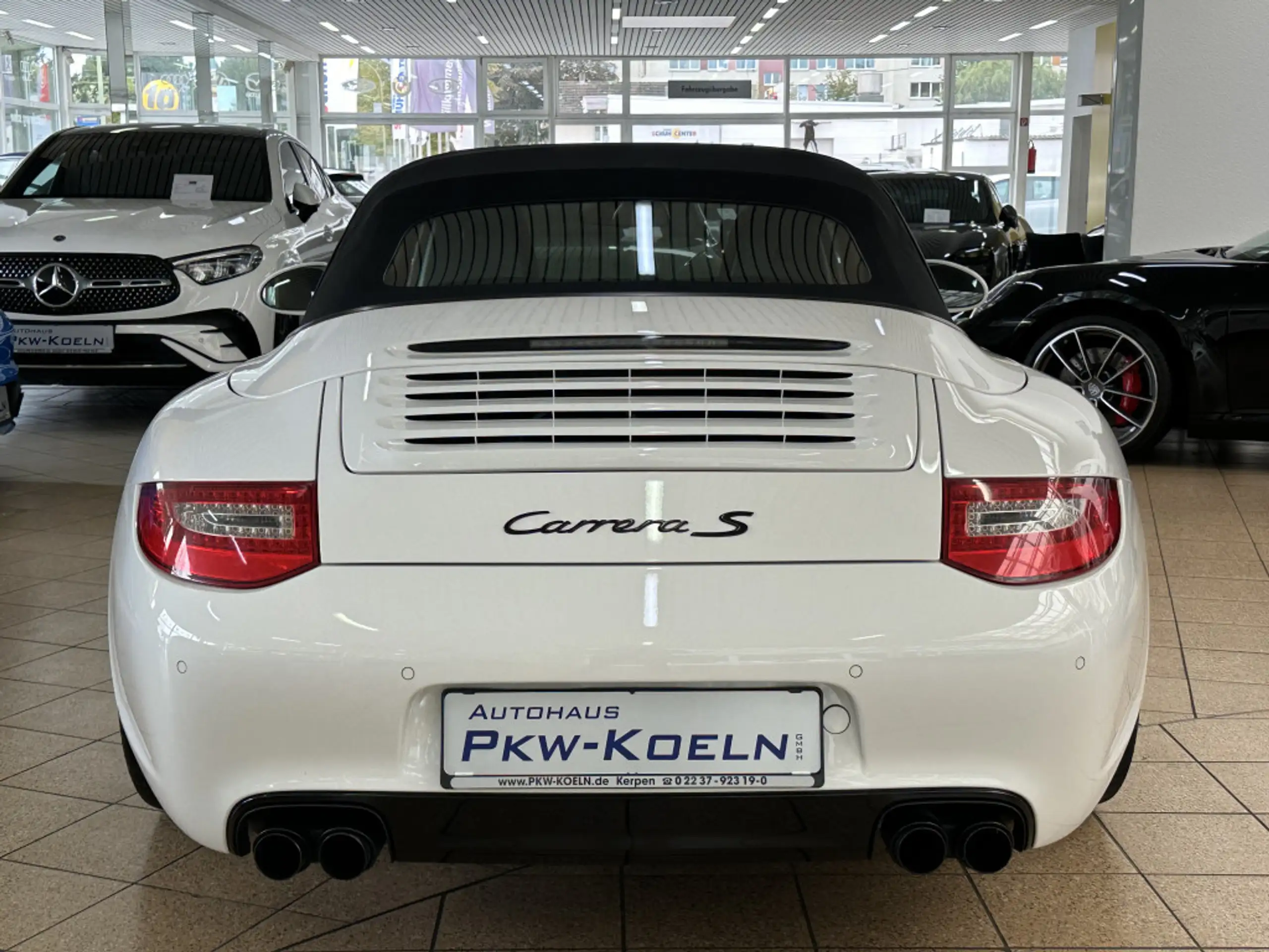 Porsche - 911