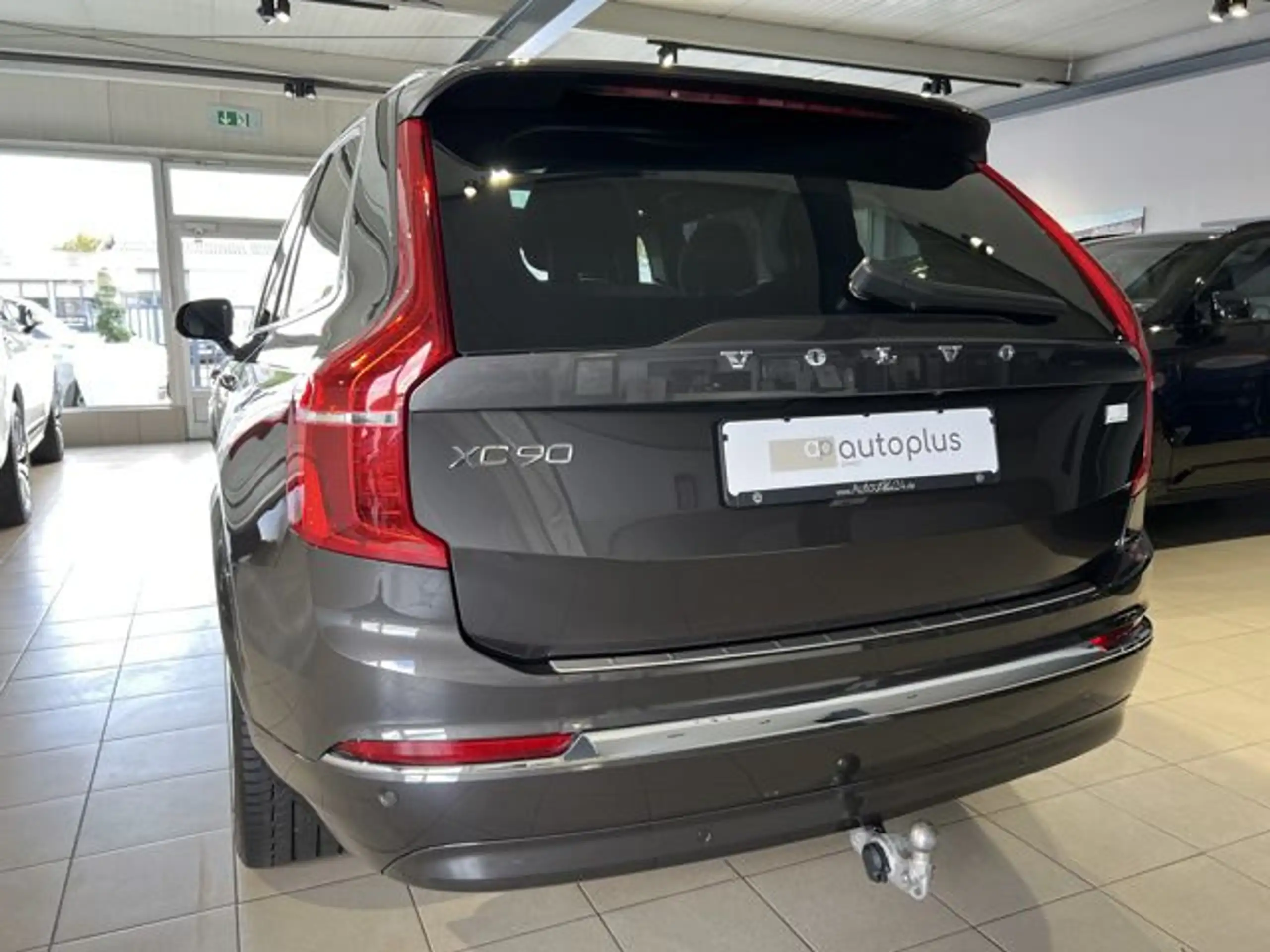 Volvo - XC90