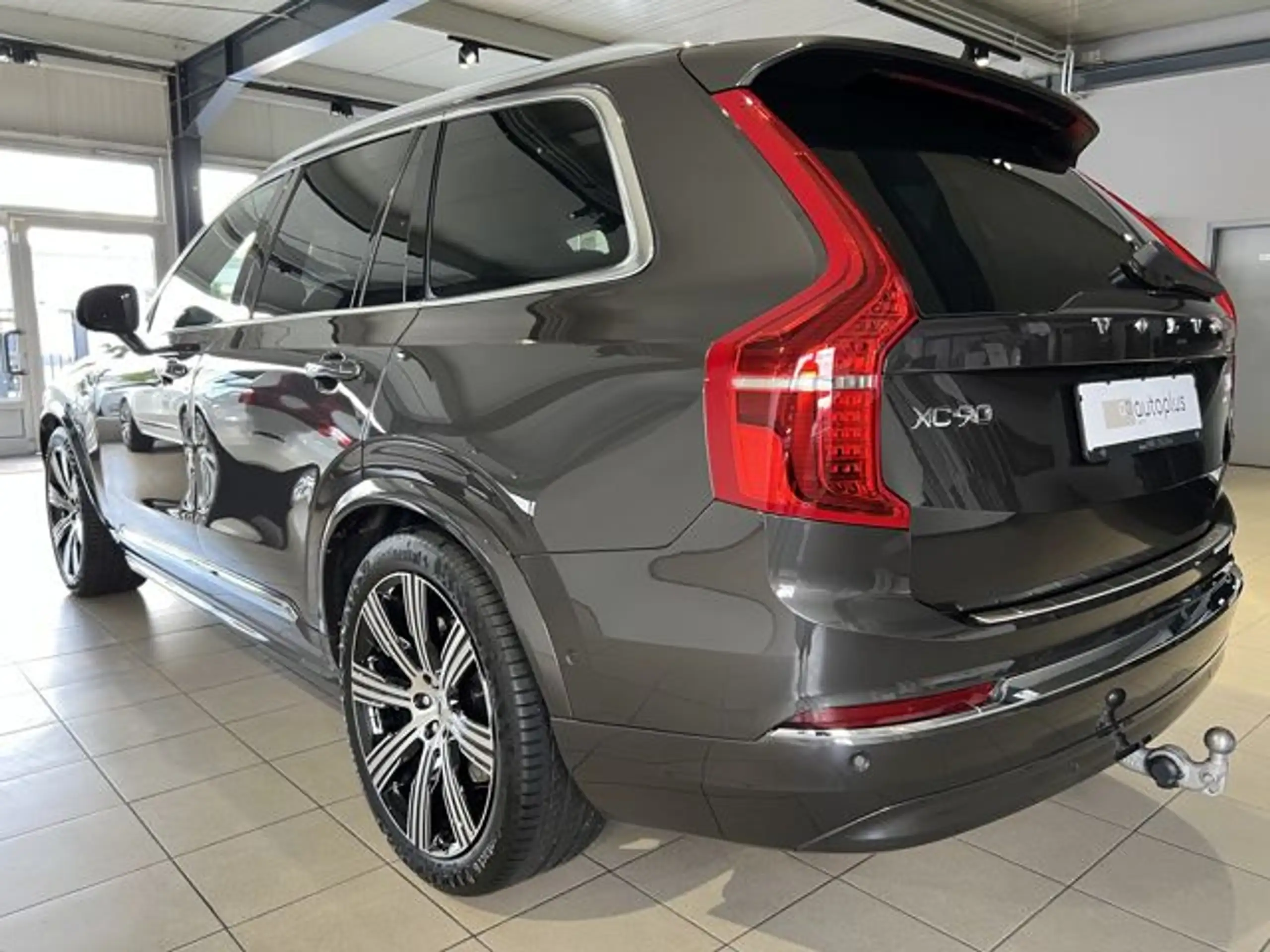 Volvo - XC90