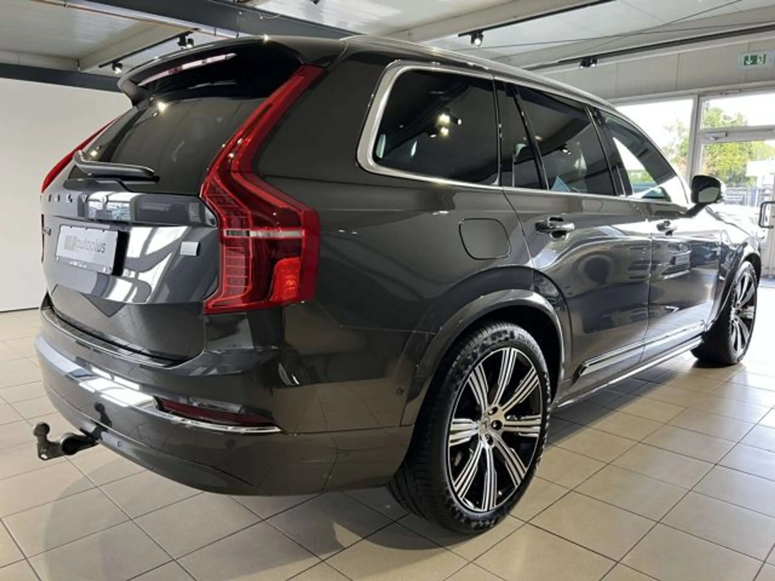 Volvo - XC90