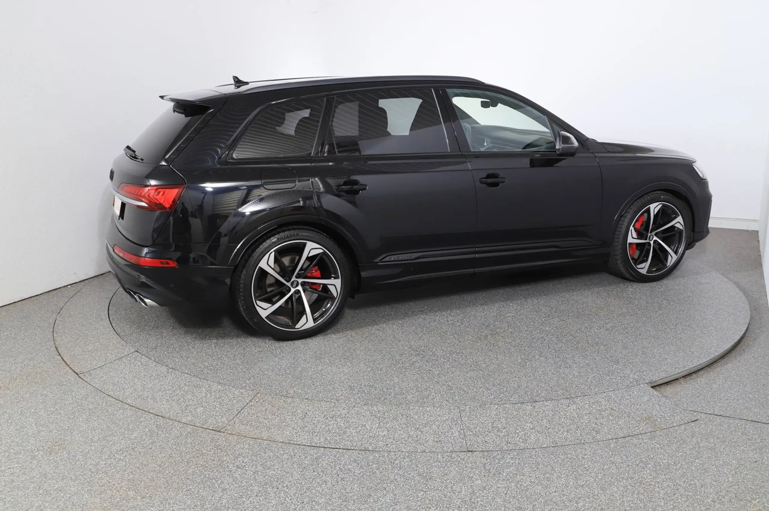 Audi - SQ7