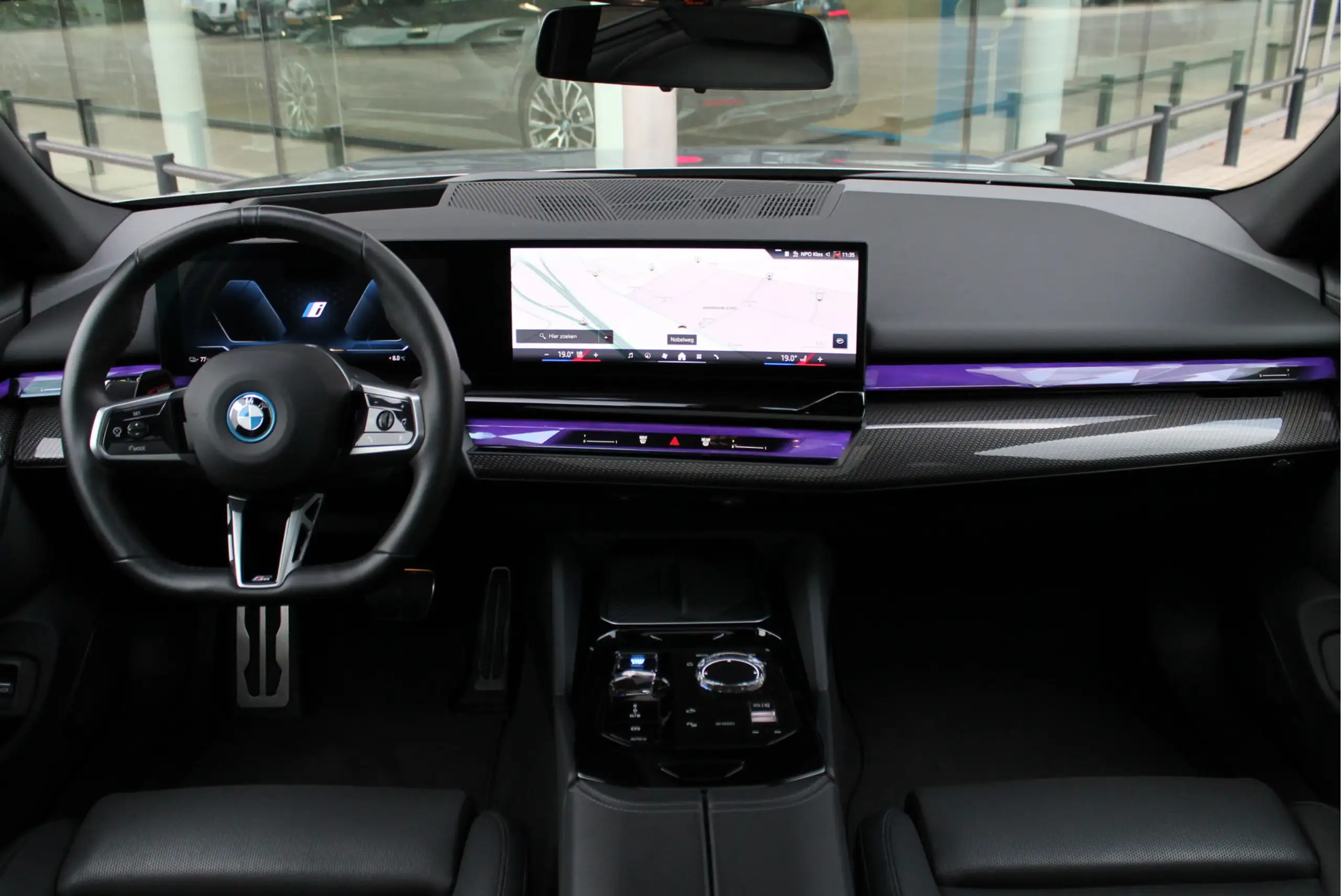 BMW - i5