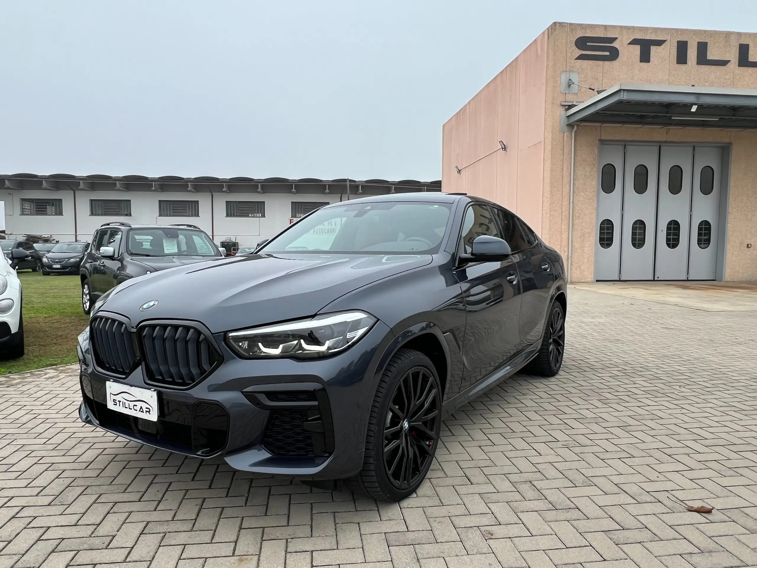 BMW - X6