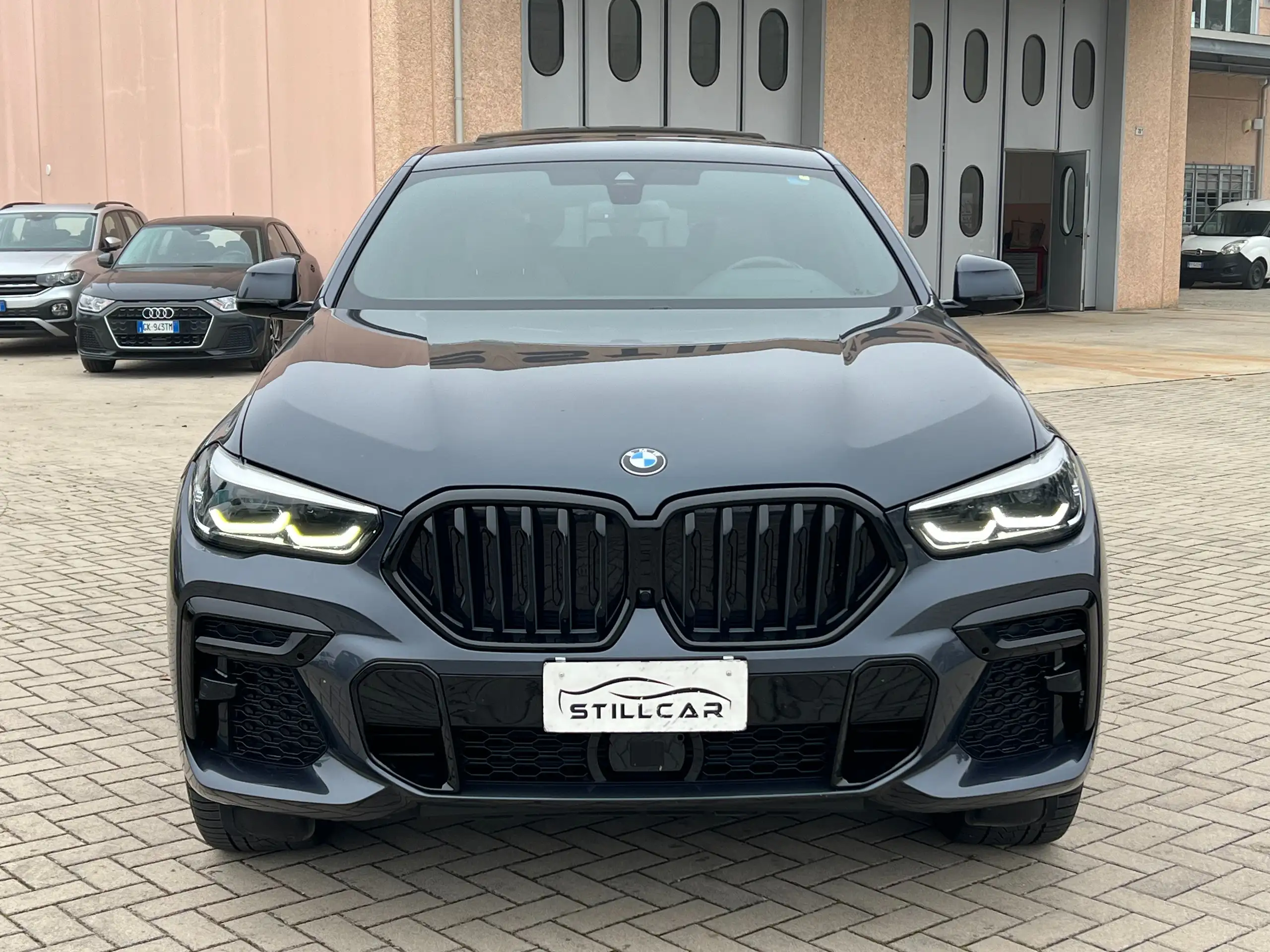 BMW - X6