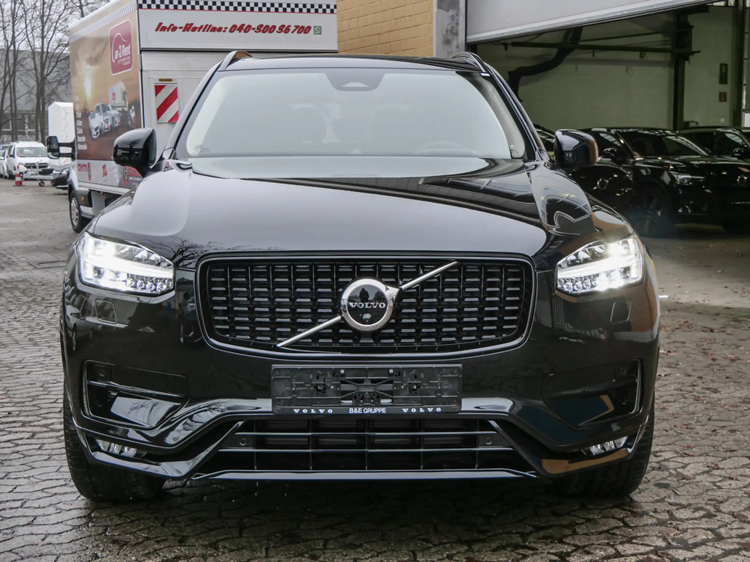 Volvo - XC90