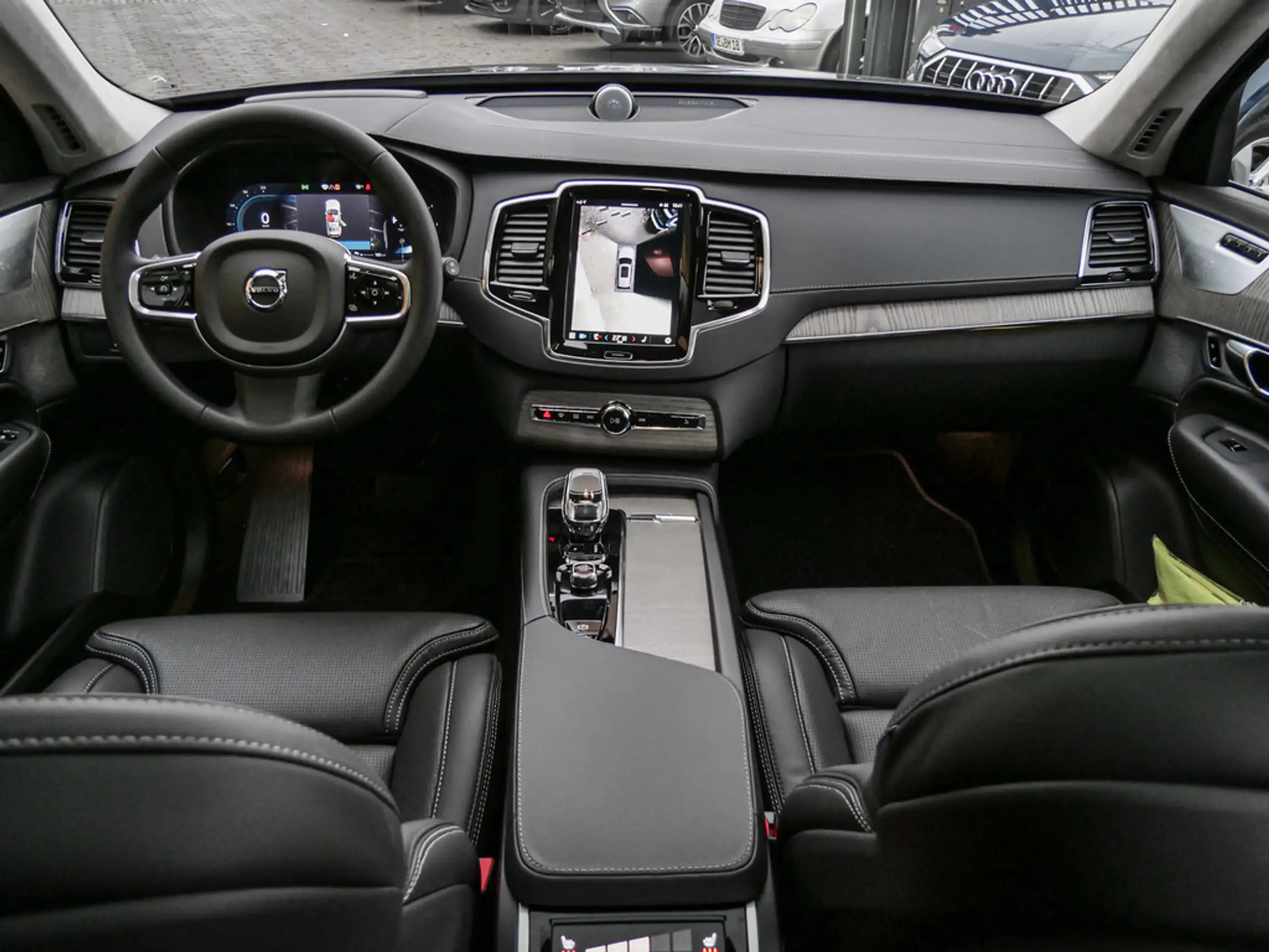 Volvo - XC90