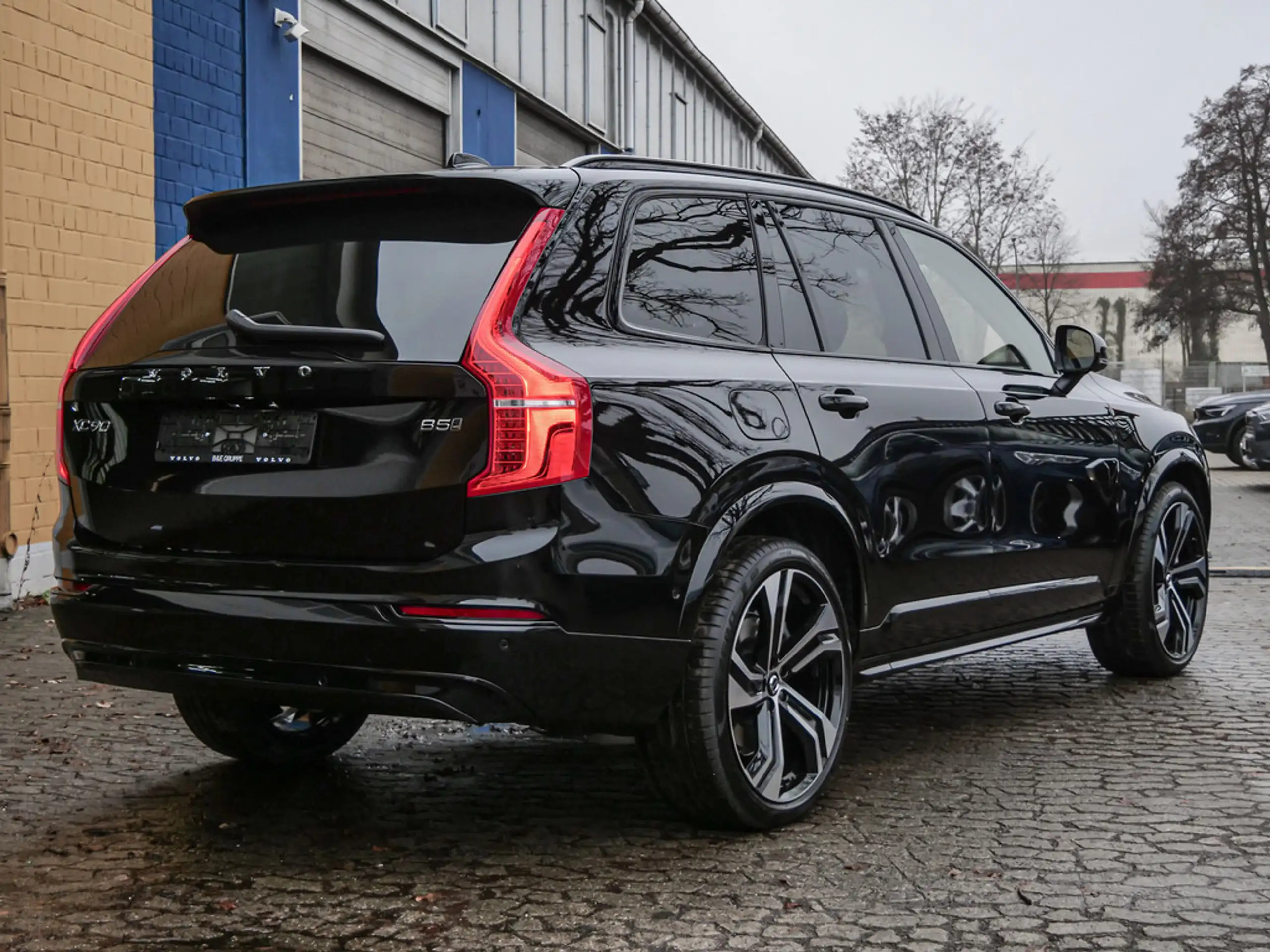 Volvo - XC90