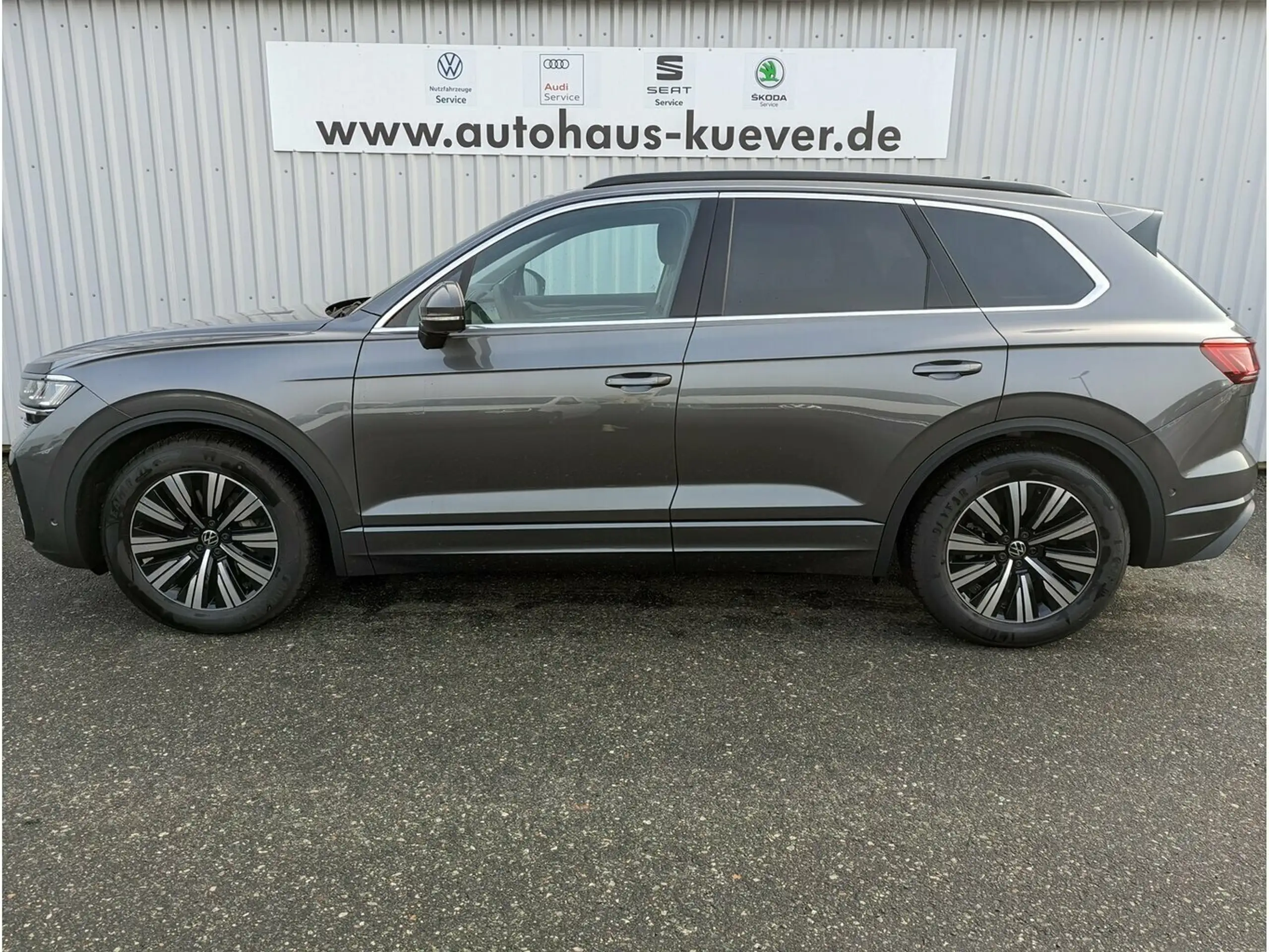 Volkswagen - Touareg