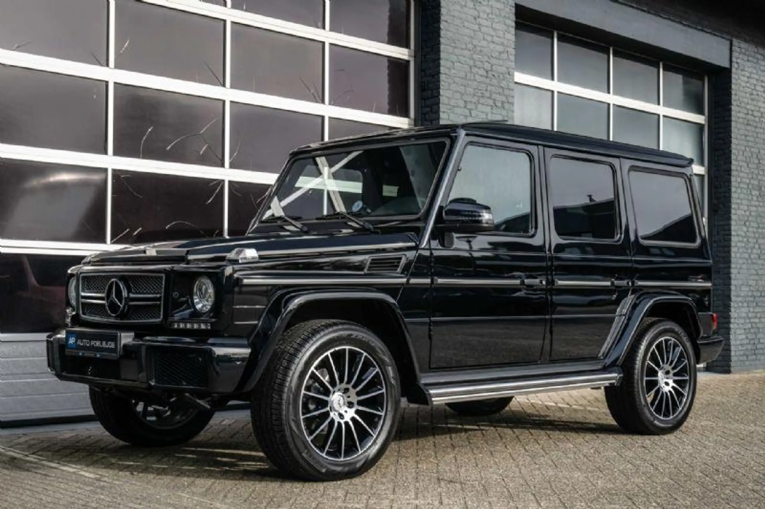 Mercedes-Benz - G 350