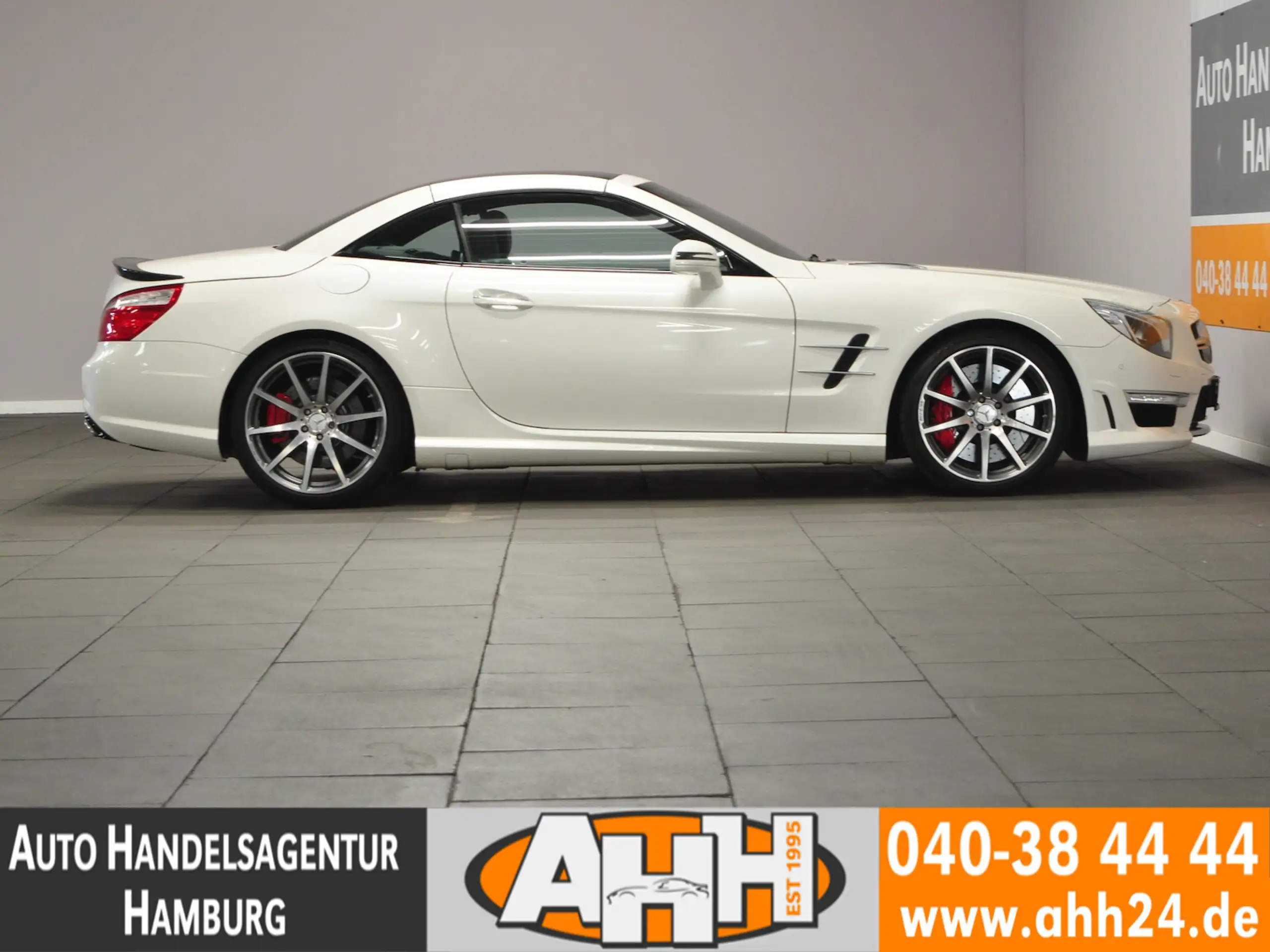 Mercedes-Benz - SL 63 AMG