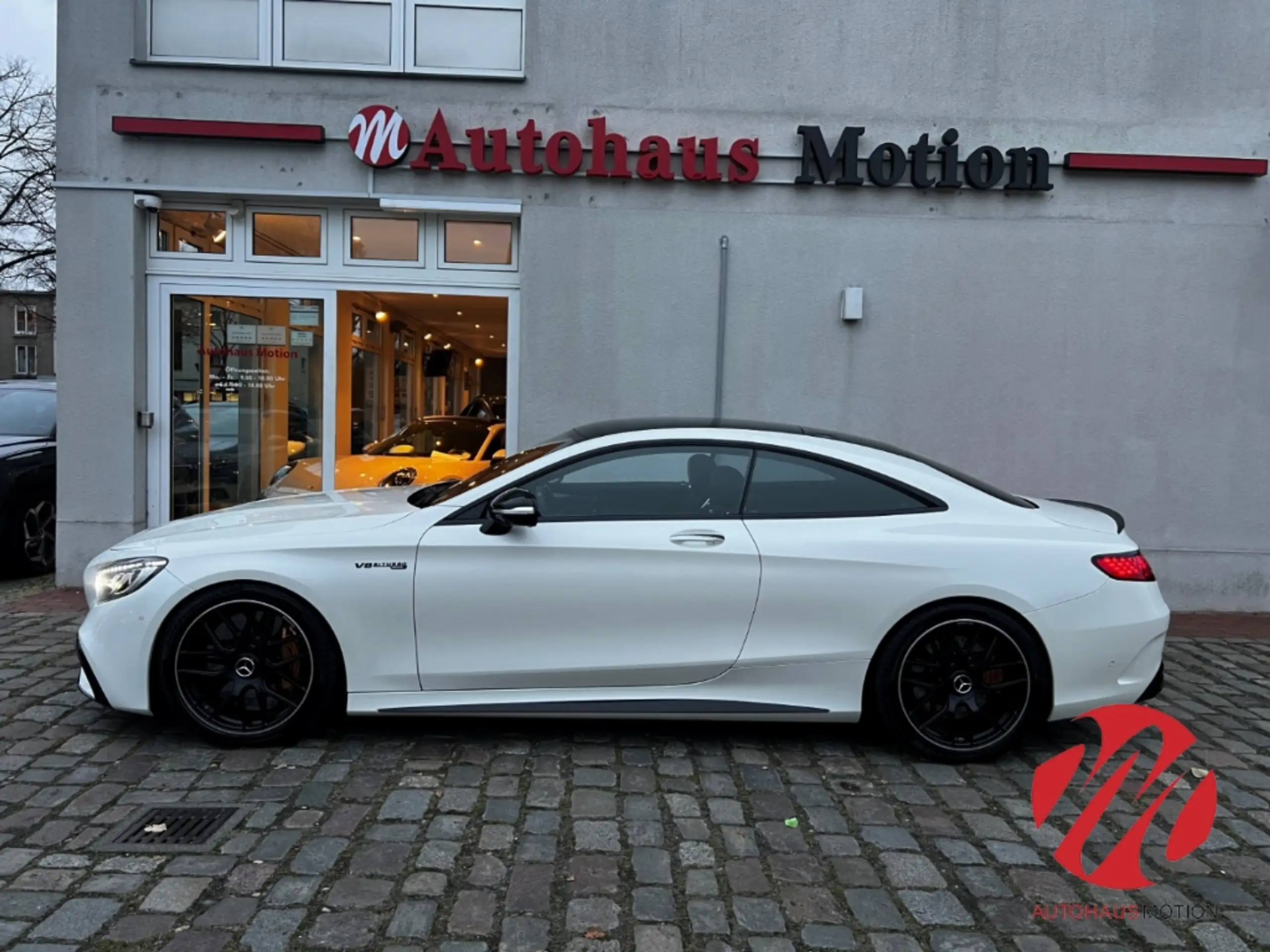 Mercedes-Benz - S 63 AMG