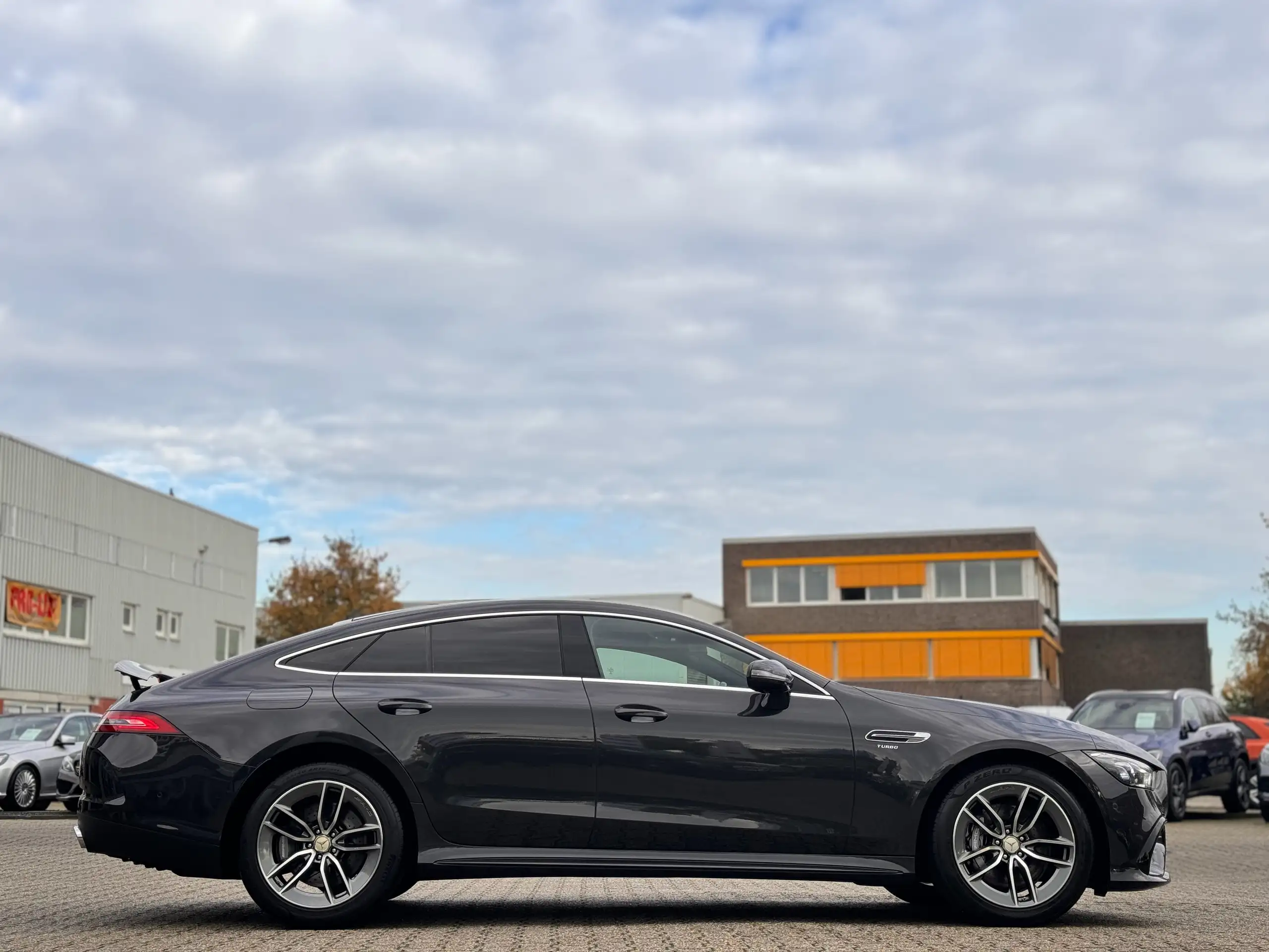 Mercedes-Benz - AMG GT