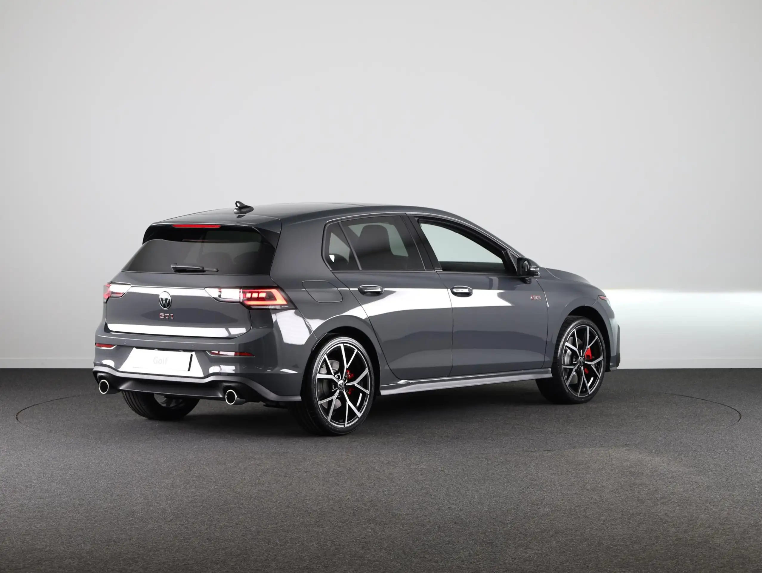 Volkswagen - Golf GTI