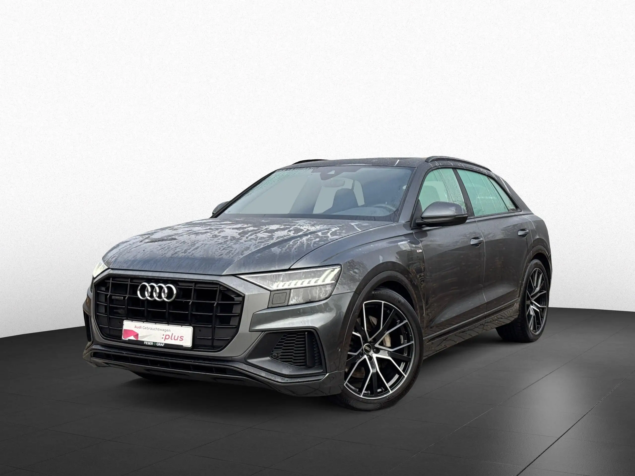 Audi - Q8