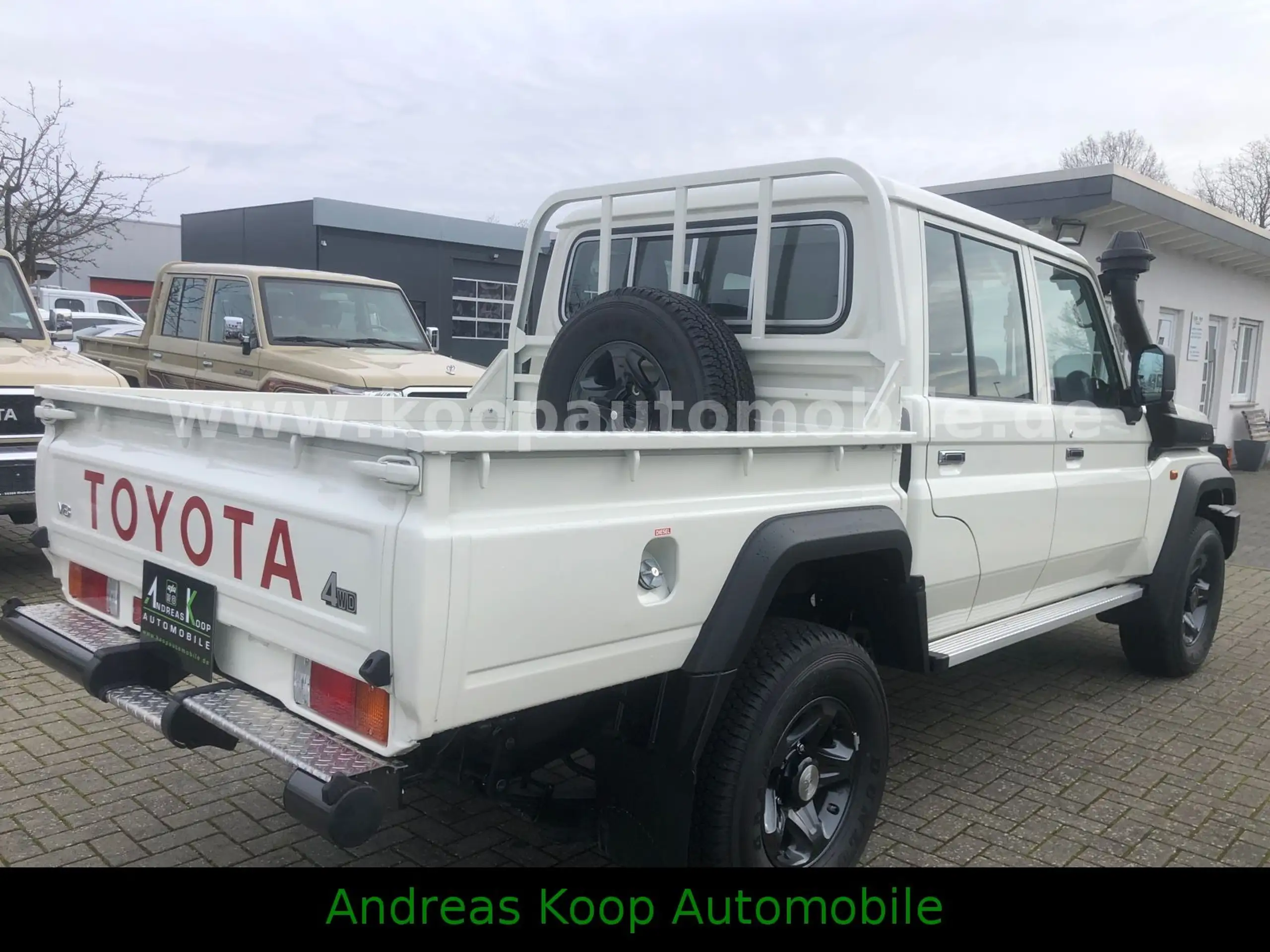 Toyota - Land Cruiser