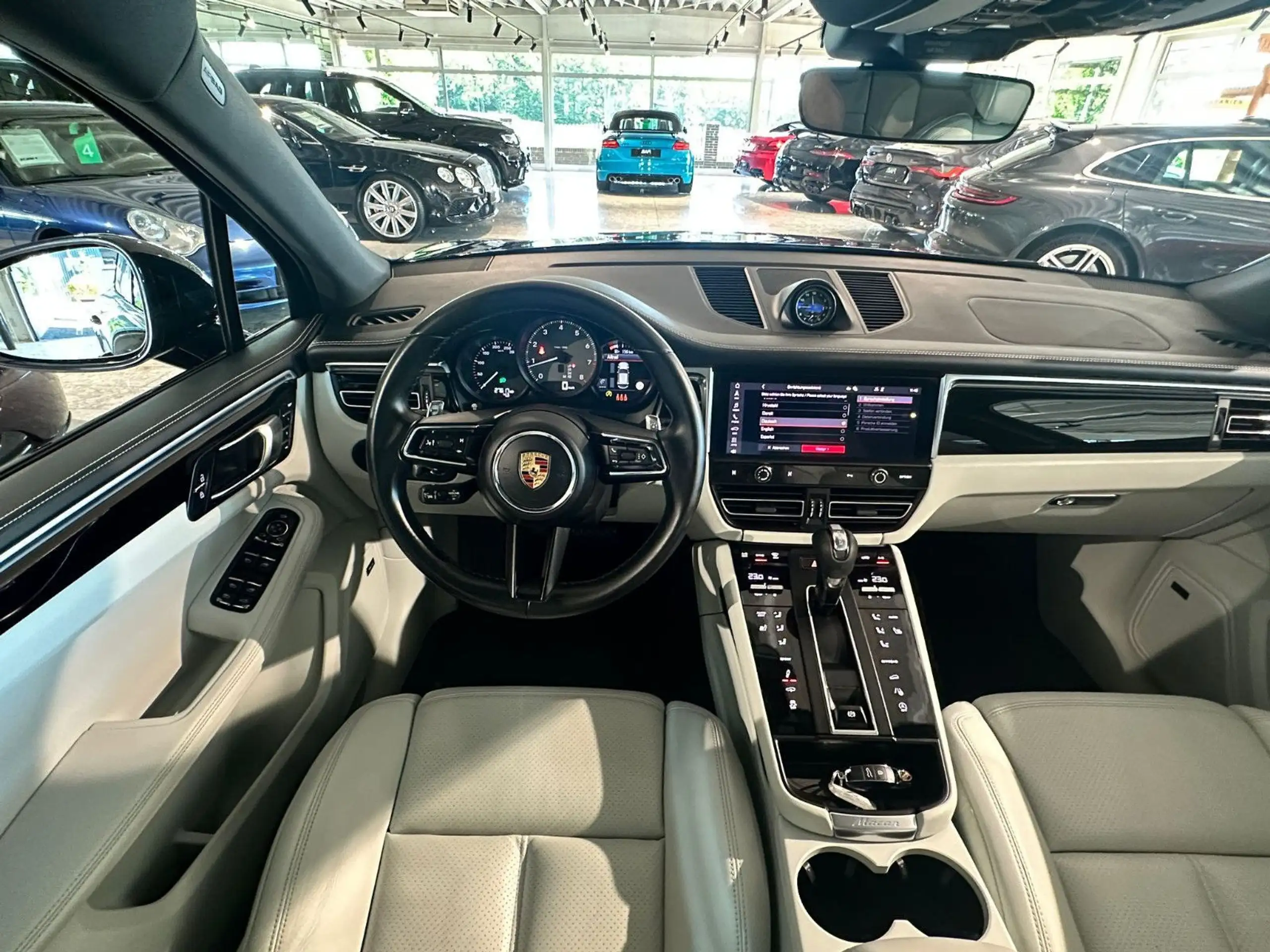 Porsche - Macan