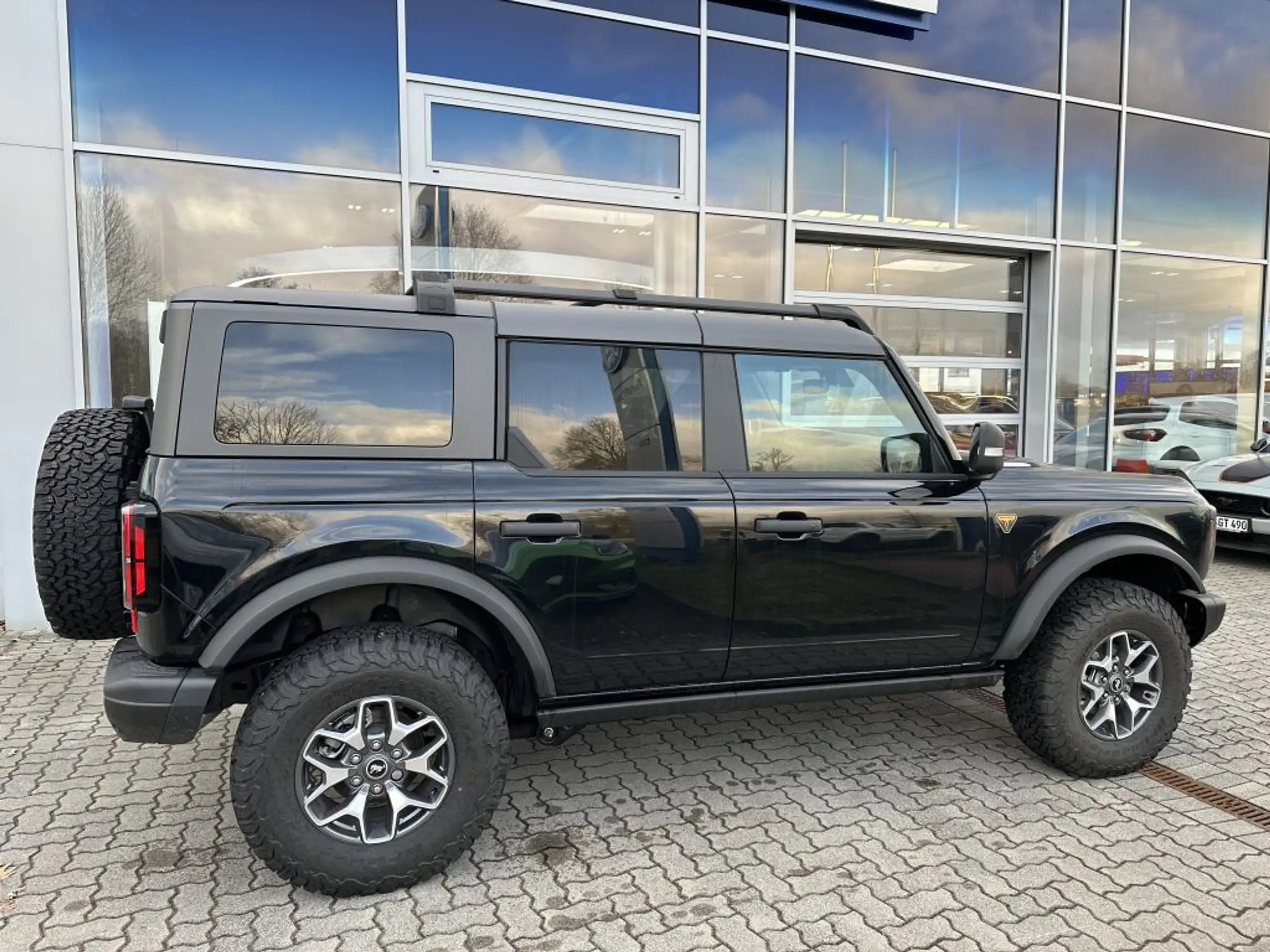 Ford - Bronco