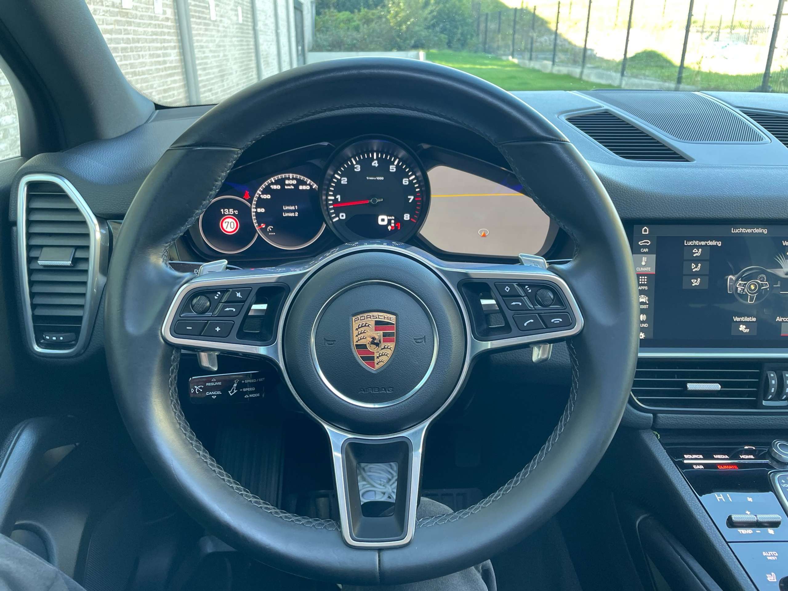 Porsche - Cayenne