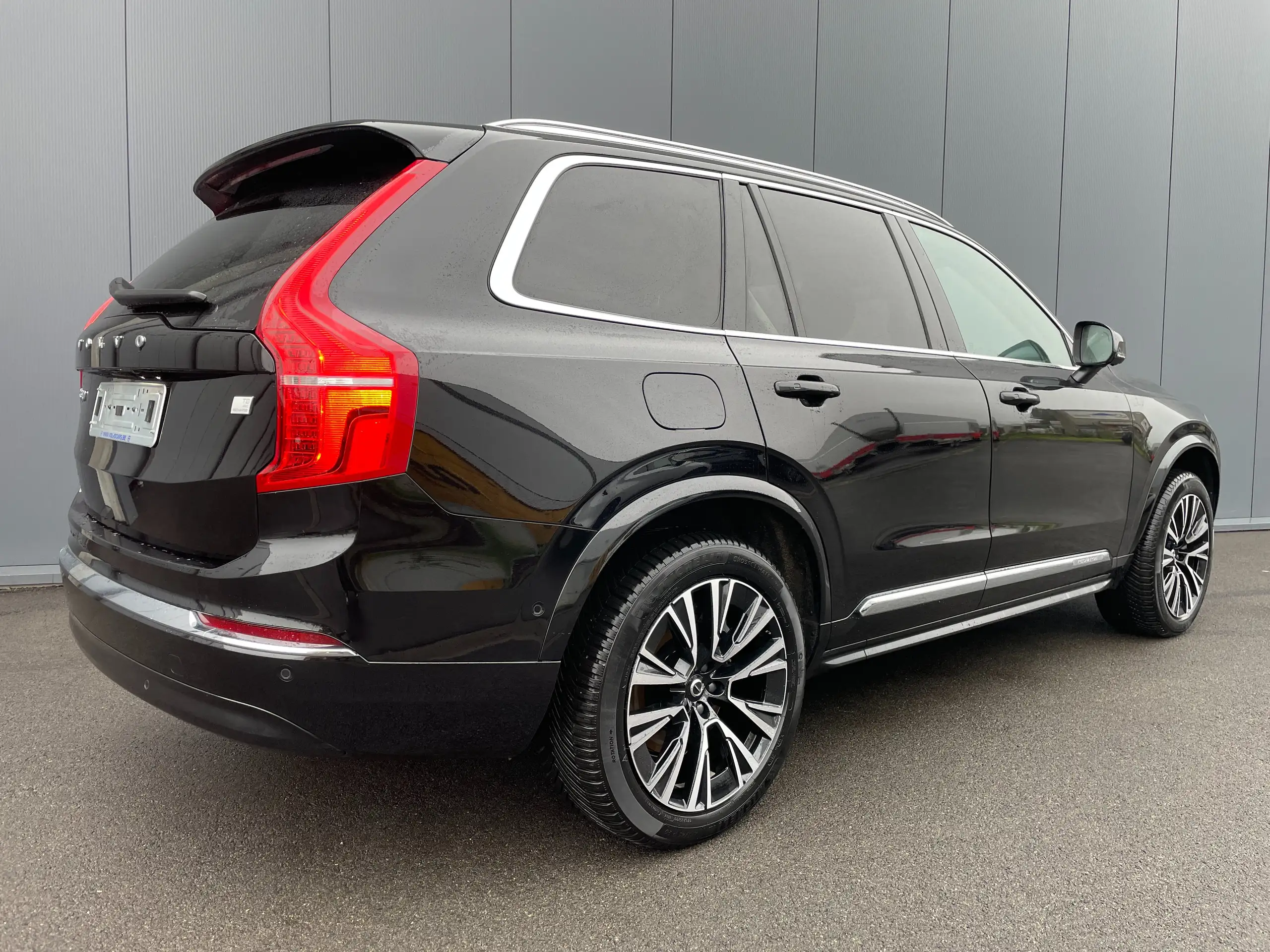 Volvo - XC90