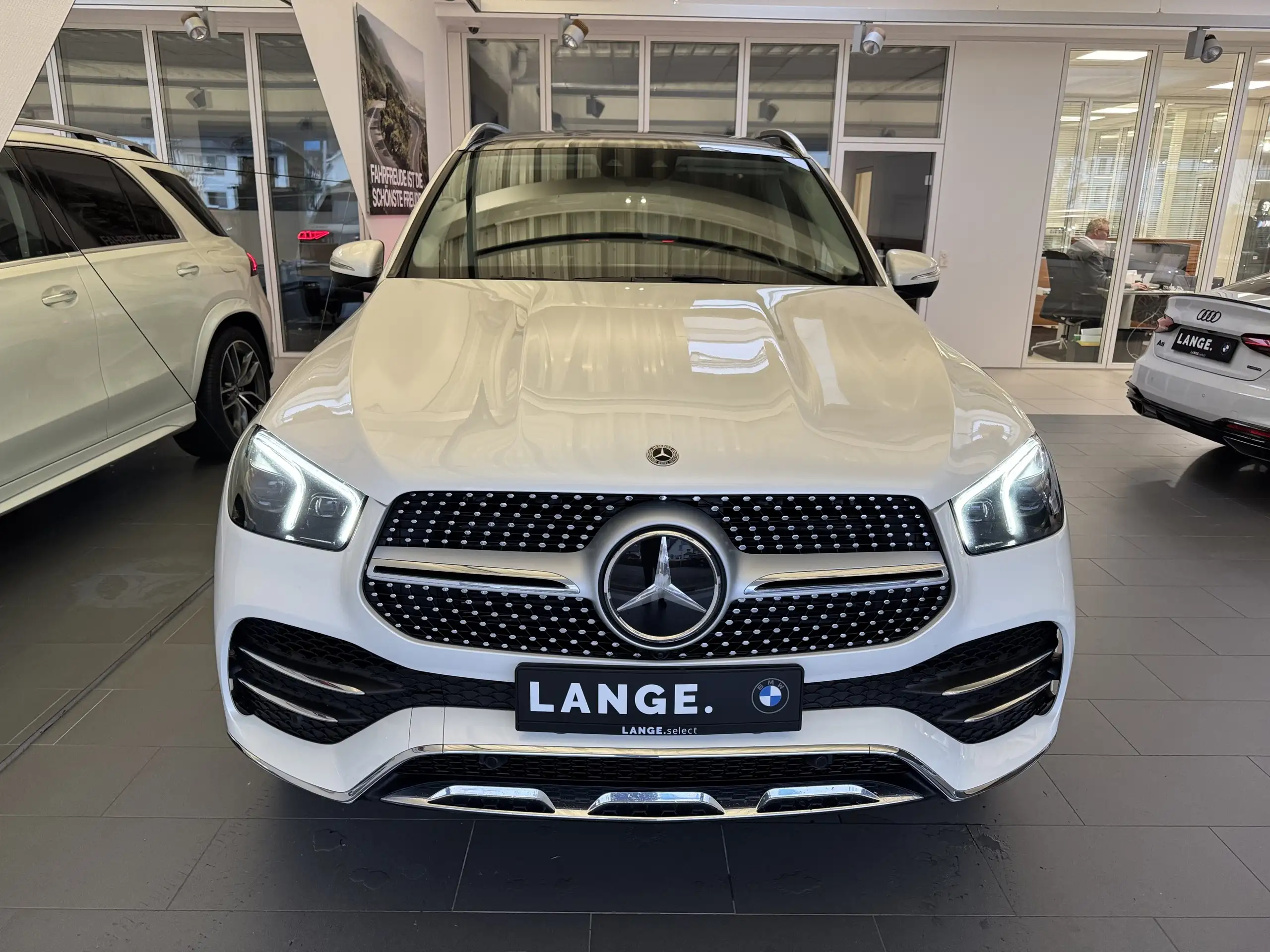 Mercedes-Benz - GLE 350