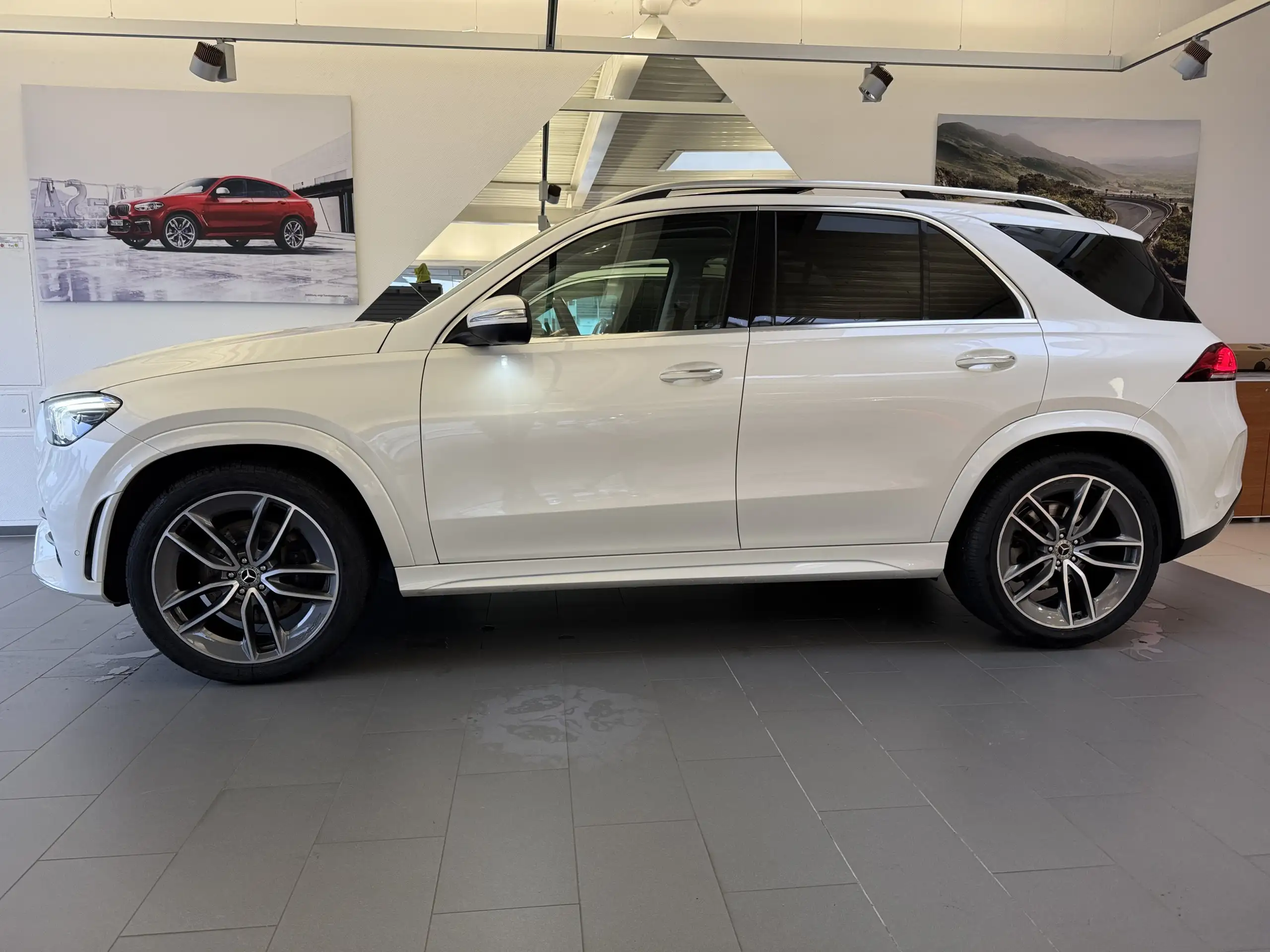 Mercedes-Benz - GLE 350