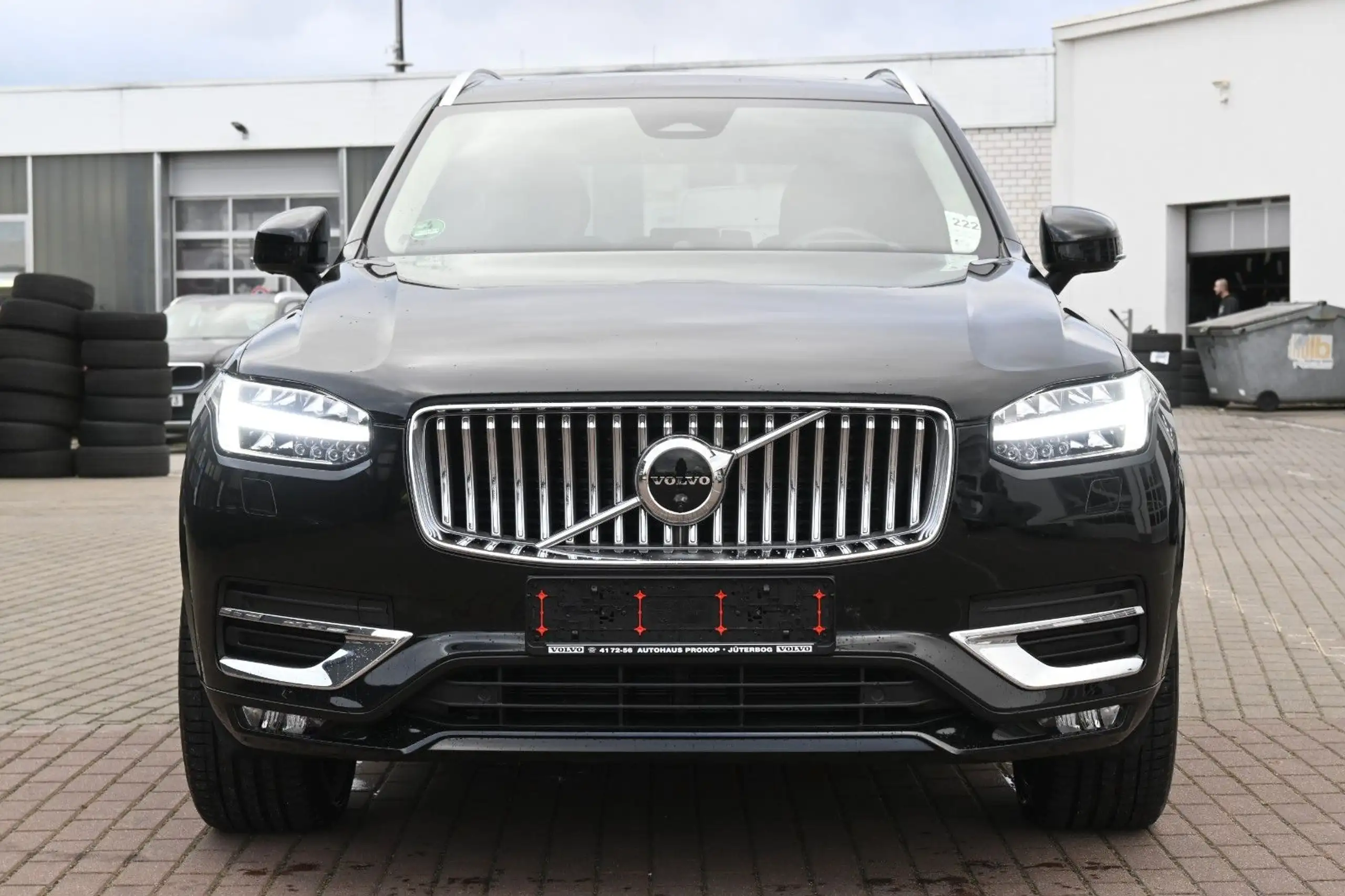 Volvo - XC90