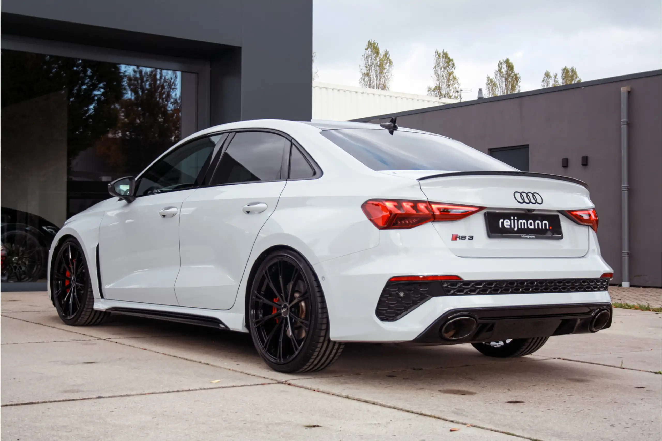 Audi - RS3