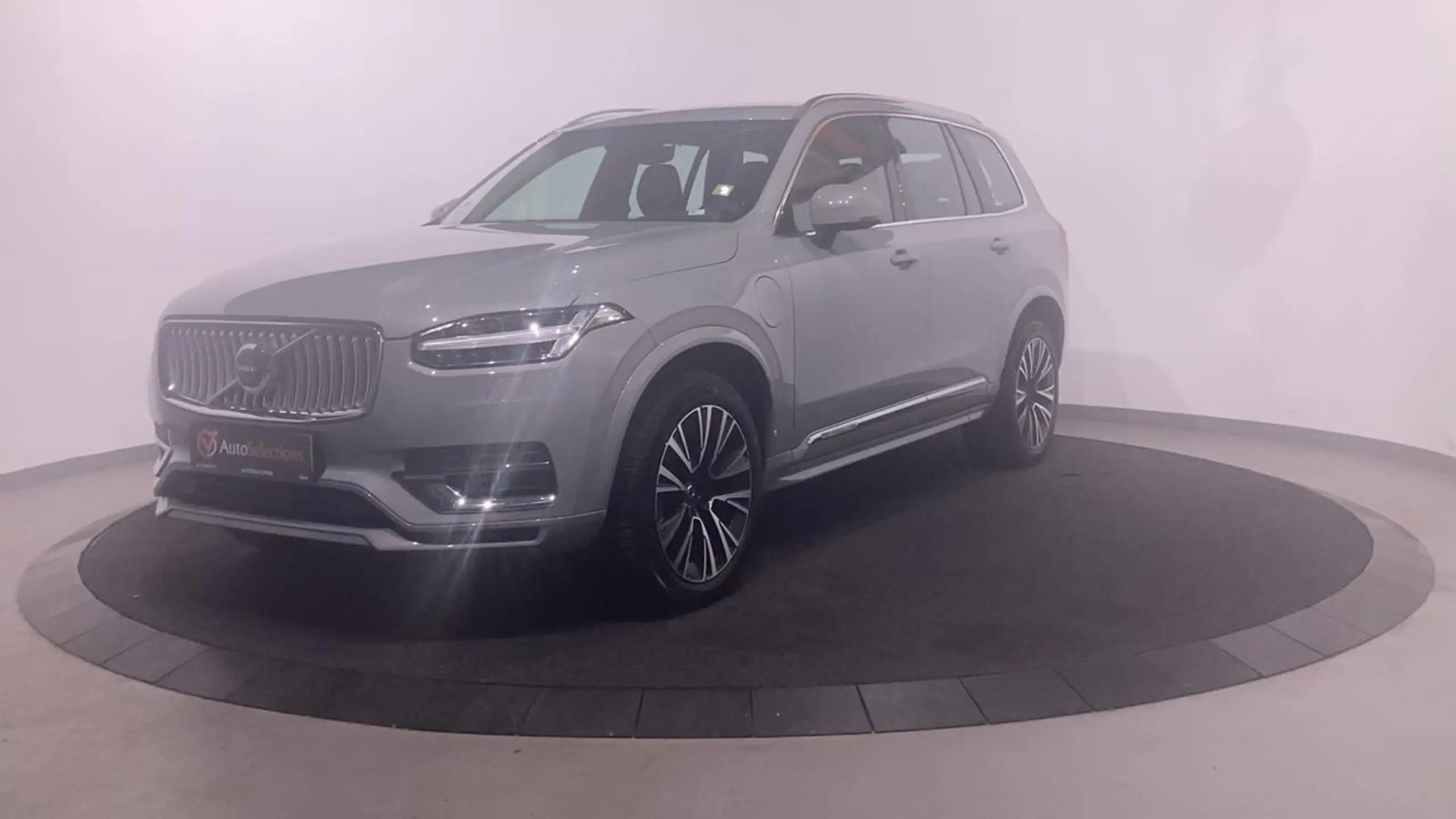 Volvo - XC90