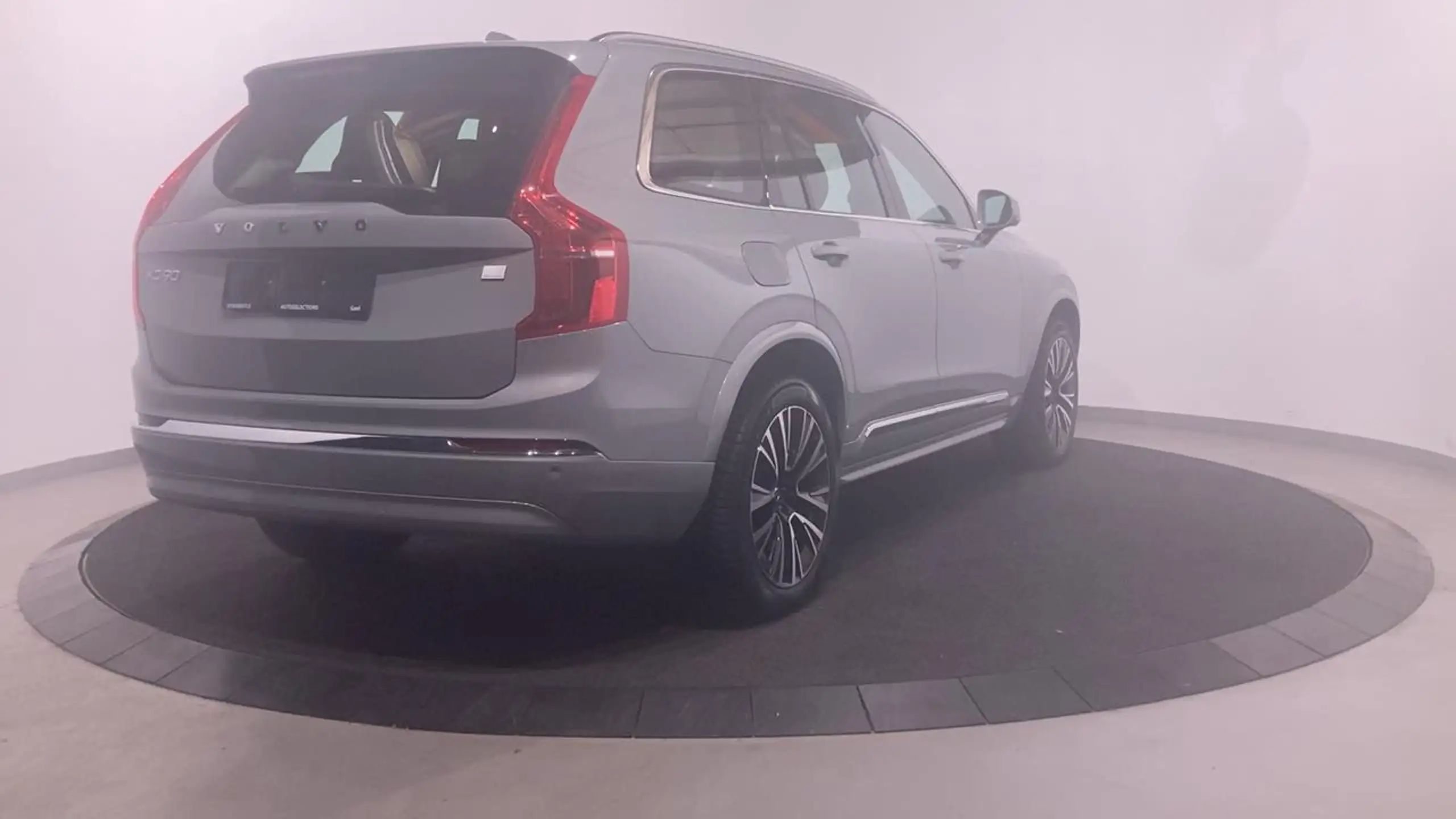 Volvo - XC90