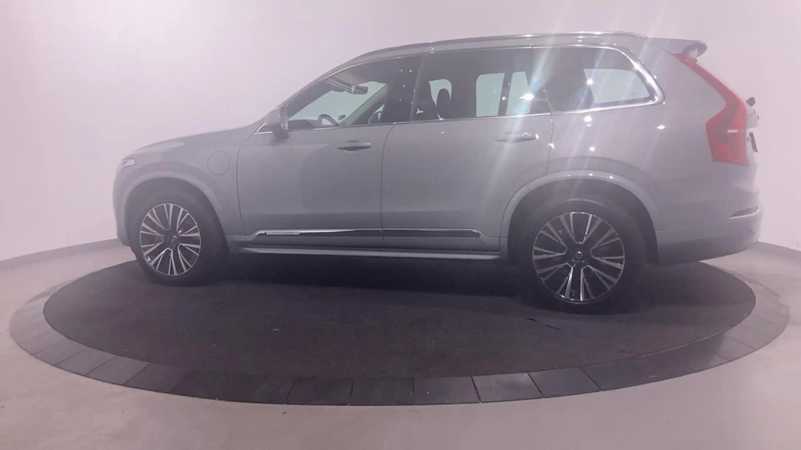 Volvo - XC90