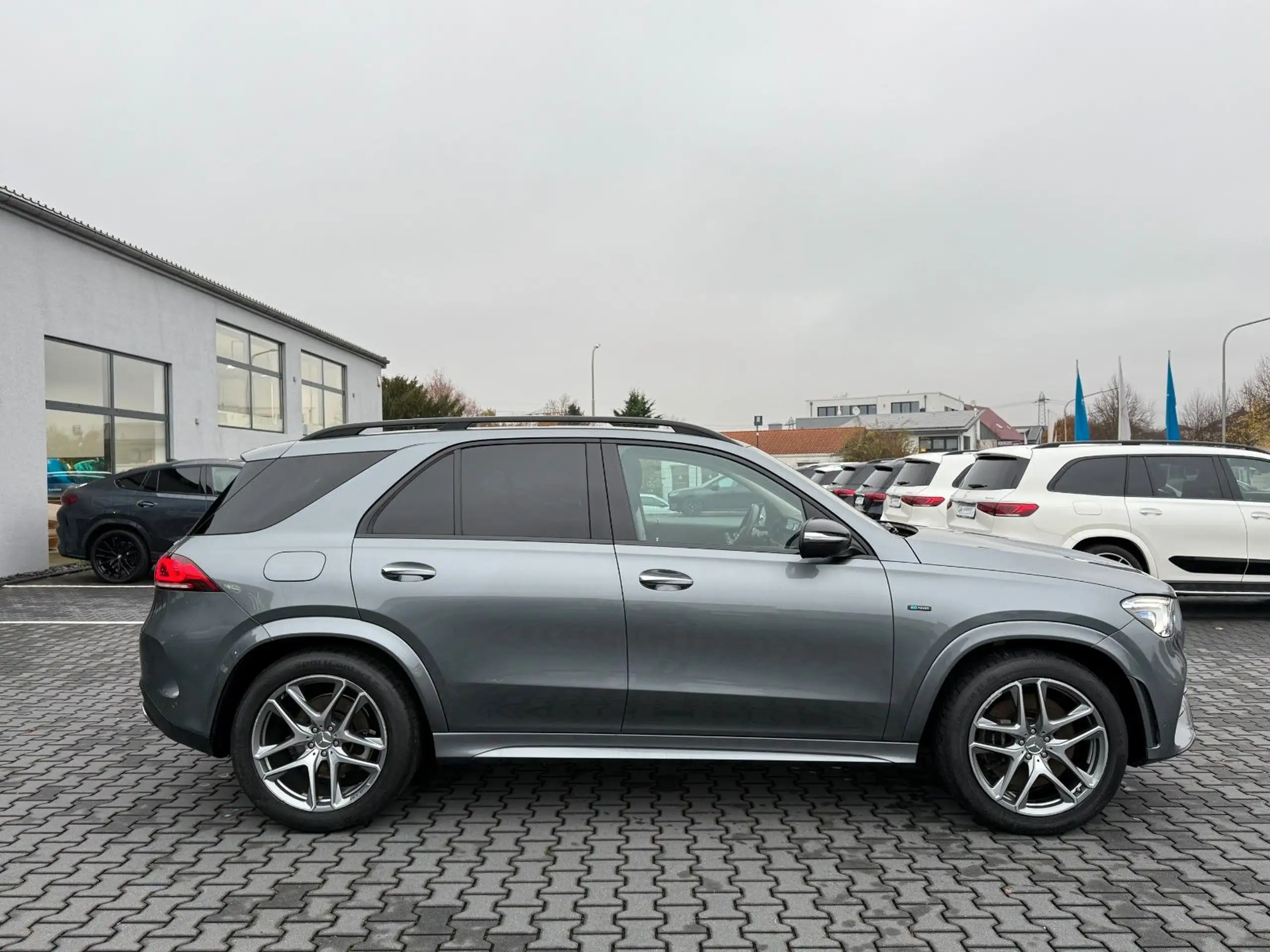 Mercedes-Benz - GLE 350