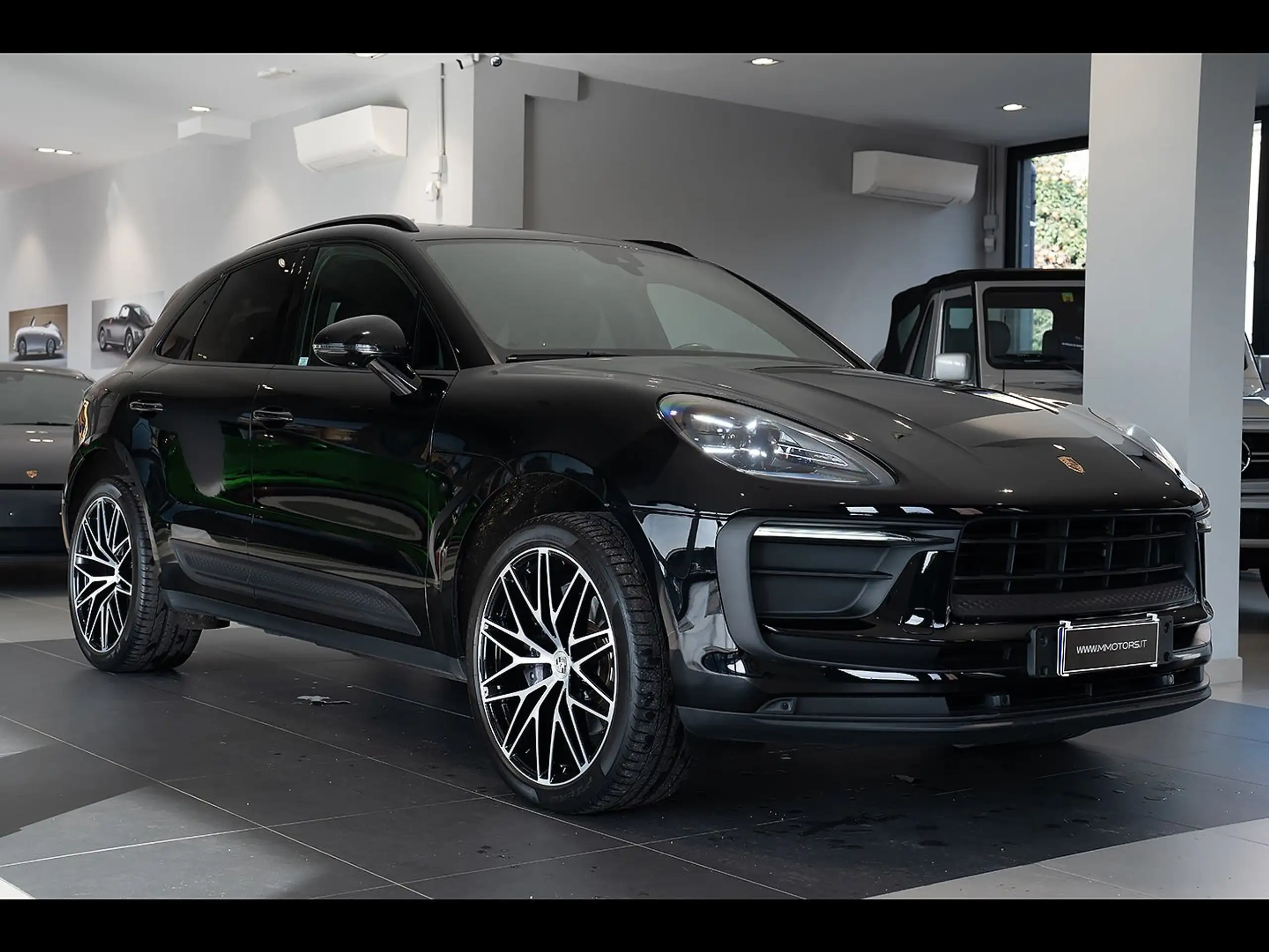 Porsche - Macan