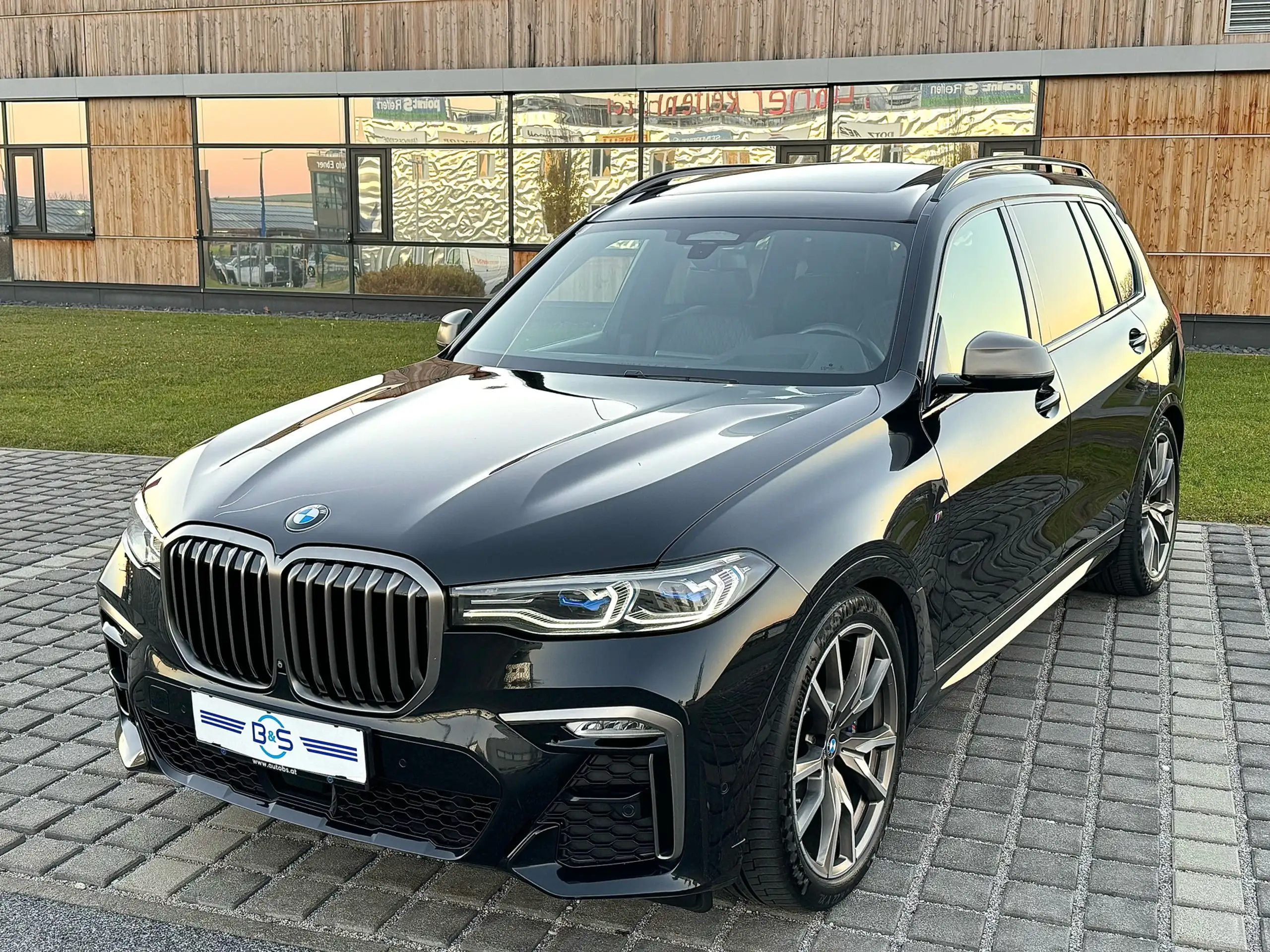 BMW - X7