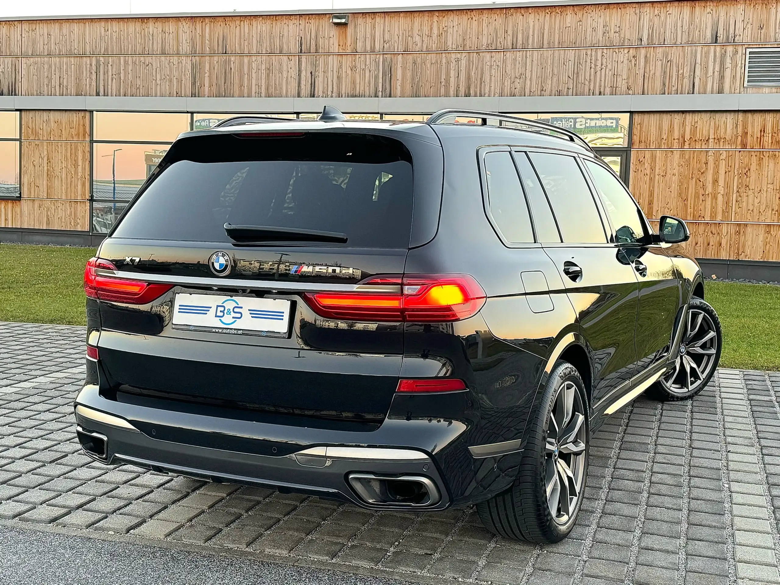 BMW - X7