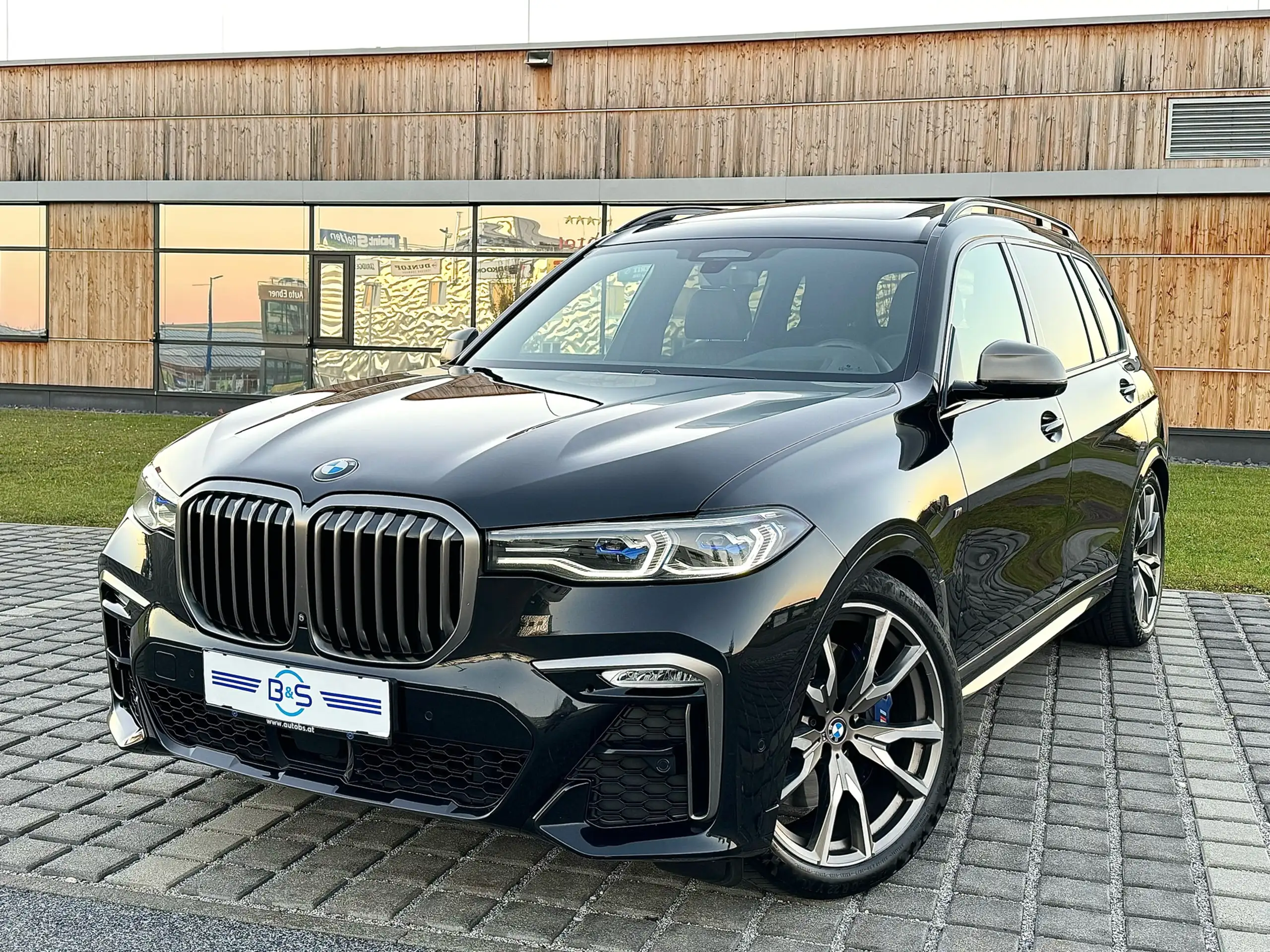 BMW - X7