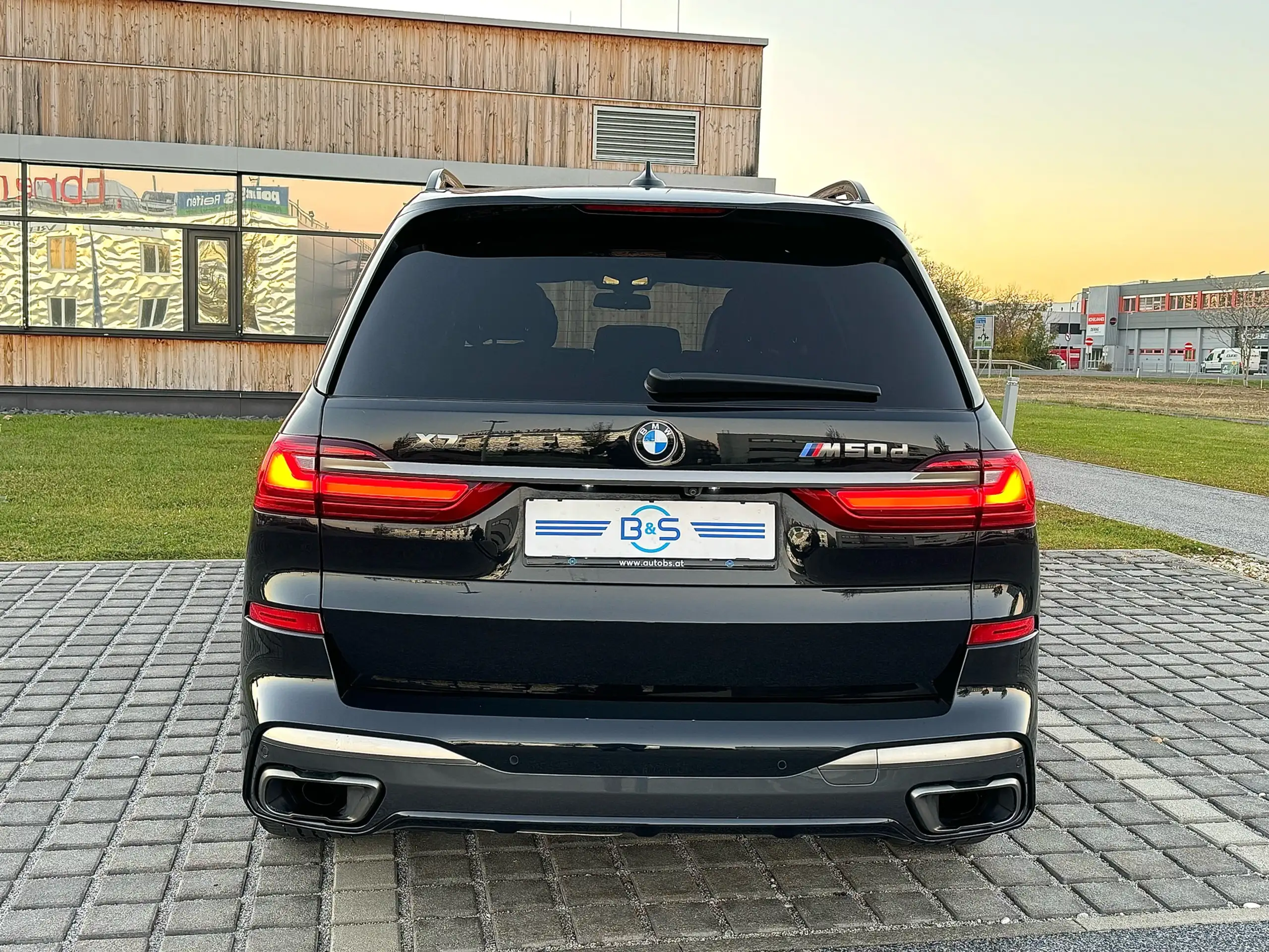 BMW - X7