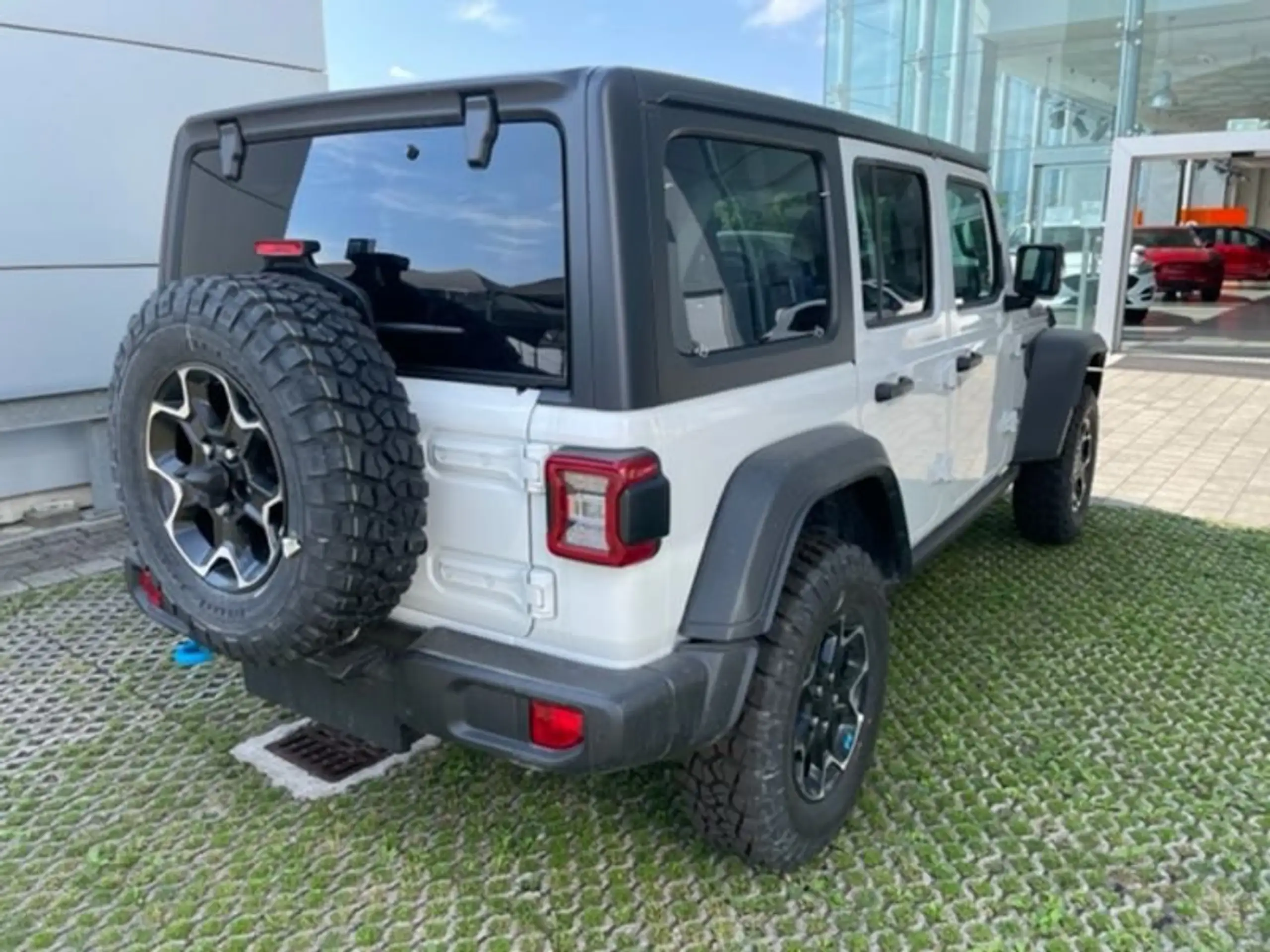 Jeep - Wrangler