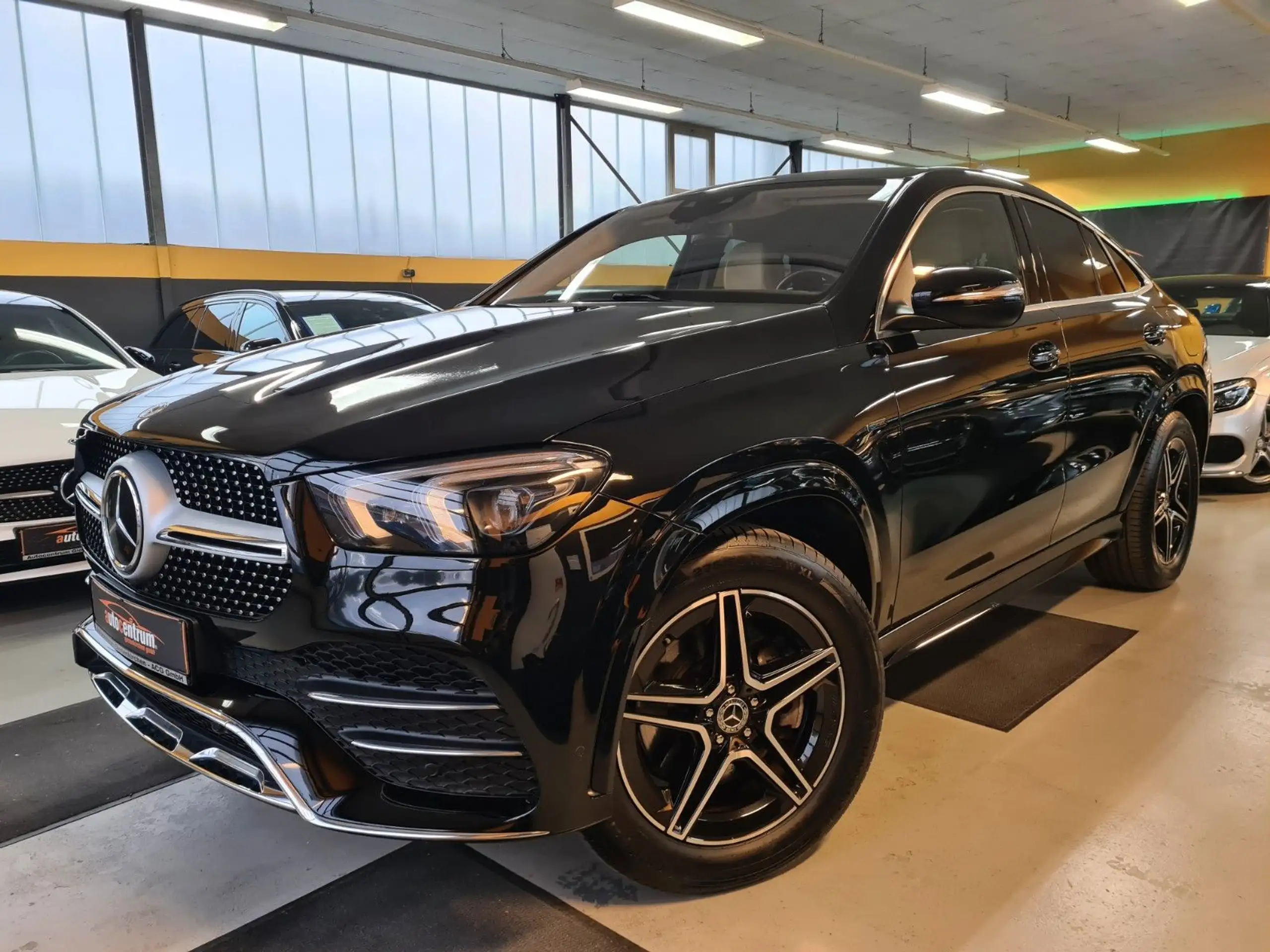 Mercedes-Benz - GLE 350