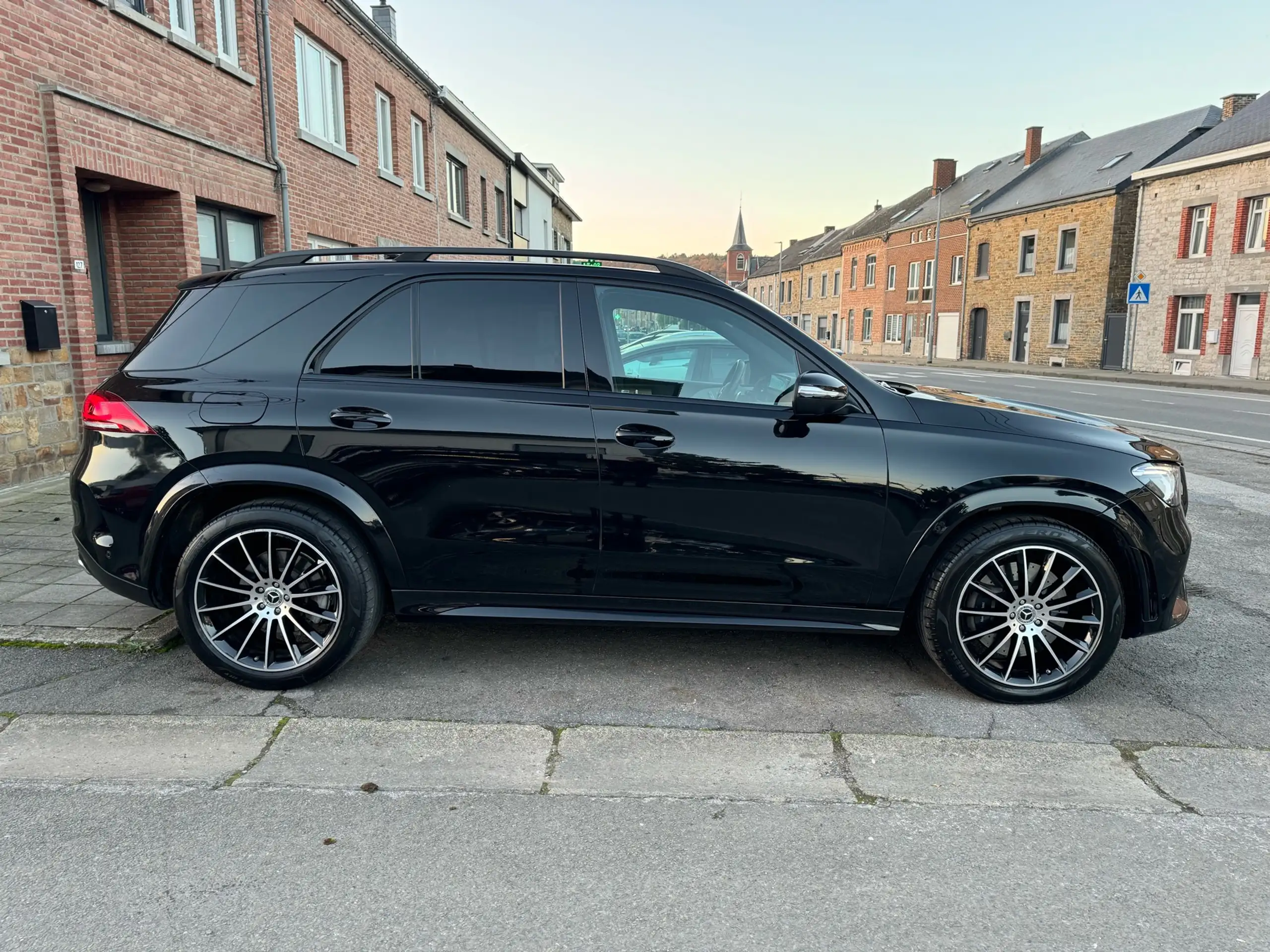 Mercedes-Benz - GLE 350