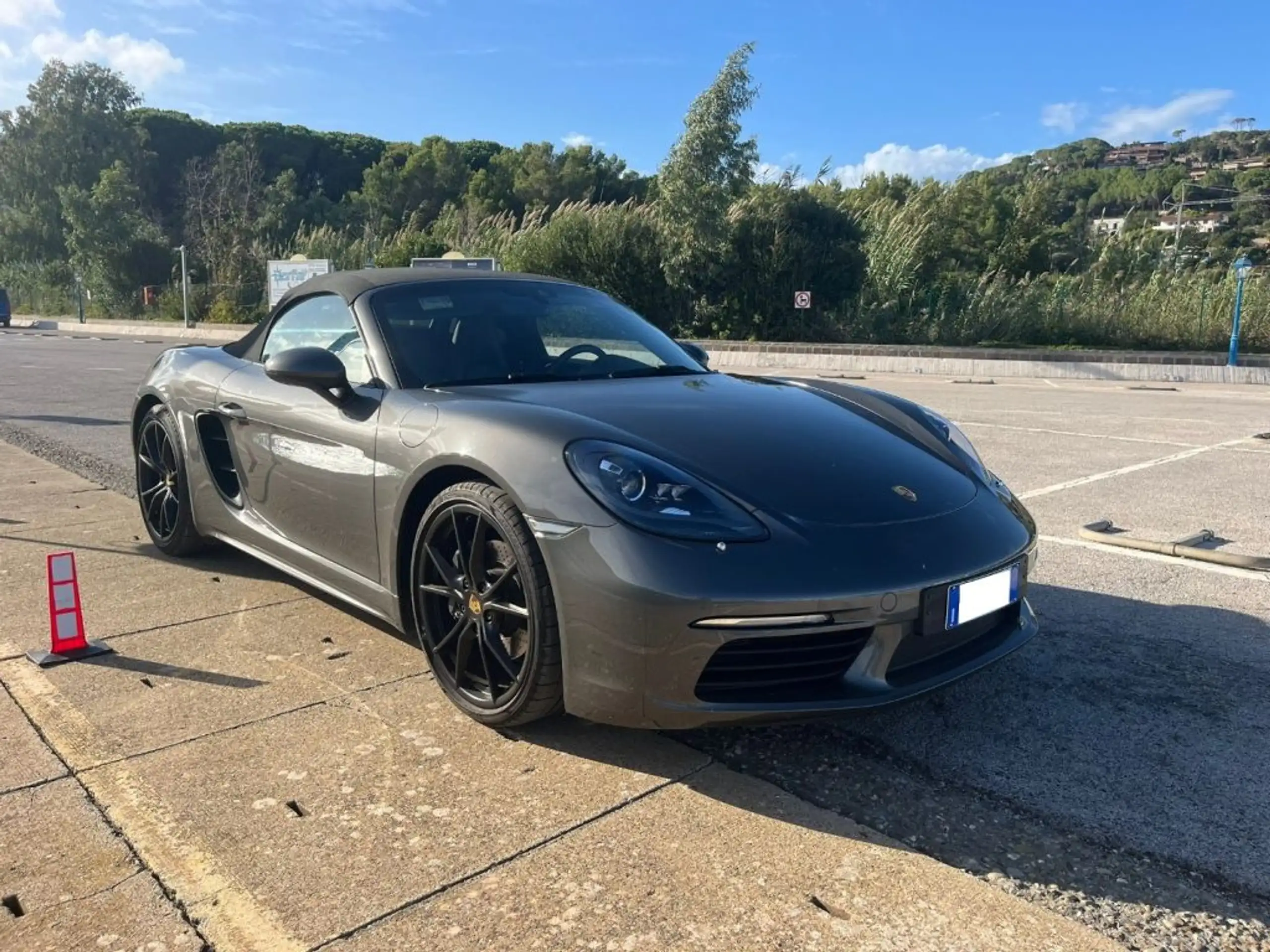 Porsche - 718 Spyder