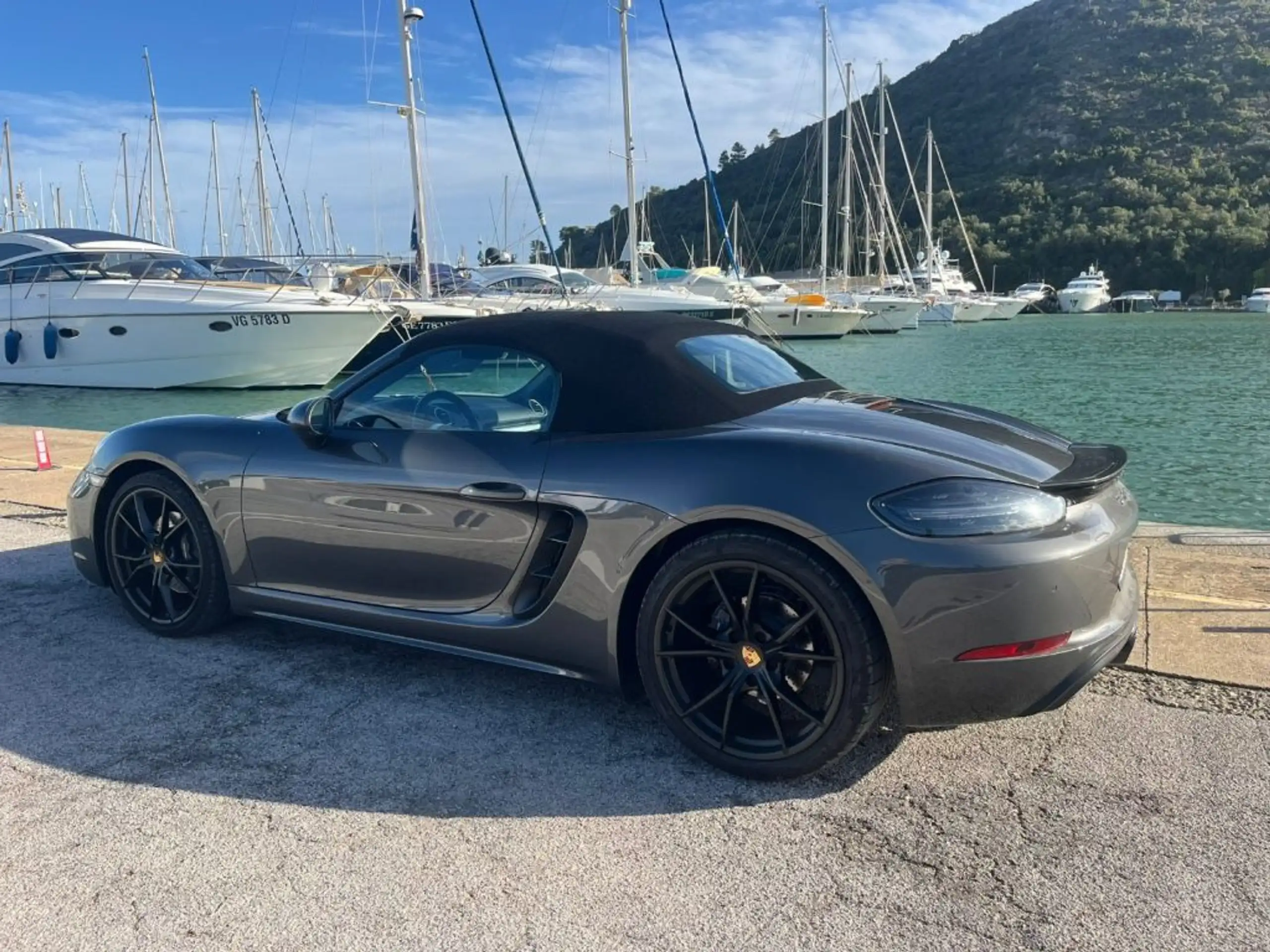 Porsche - 718 Spyder