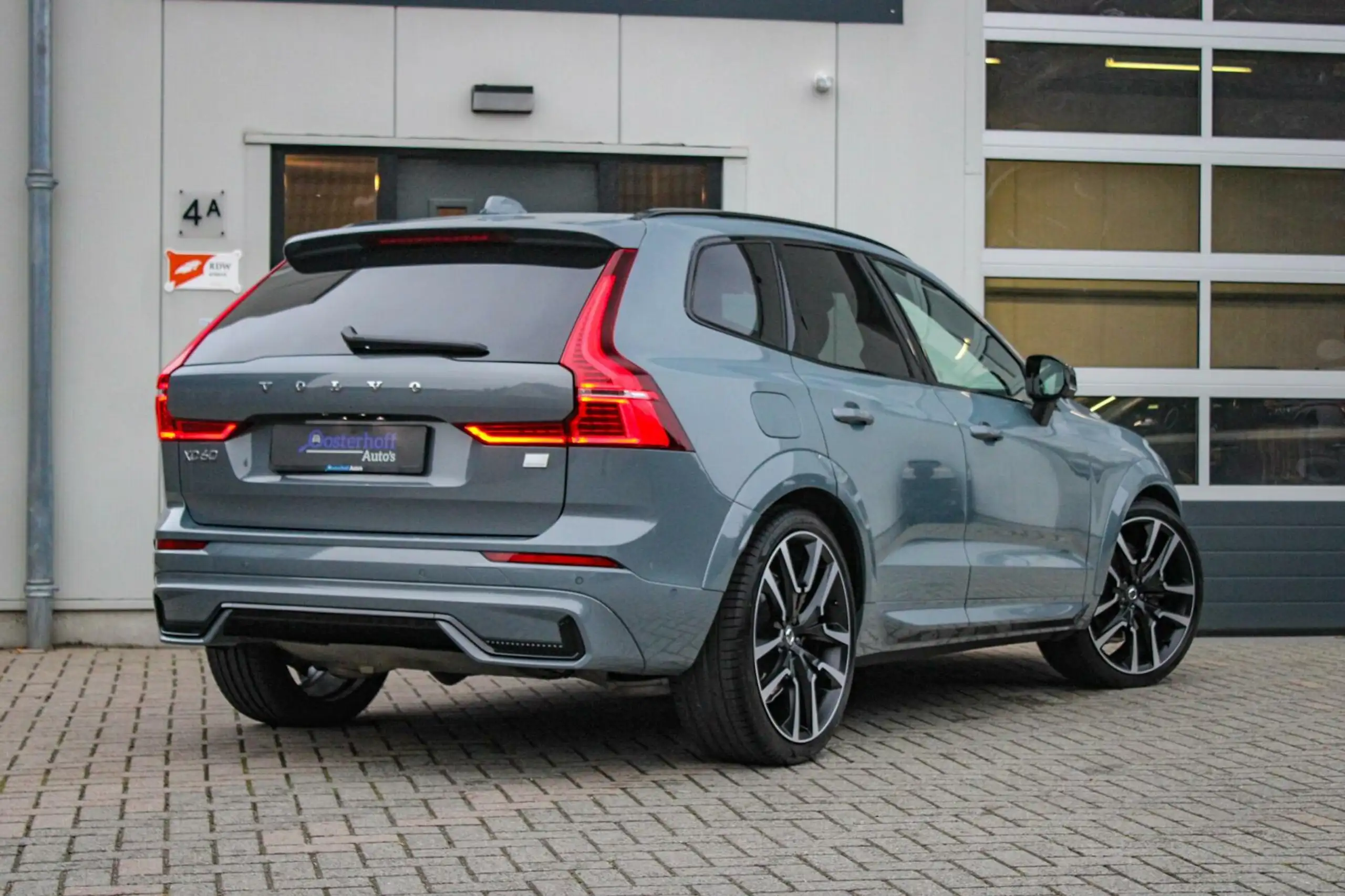 Volvo - XC60