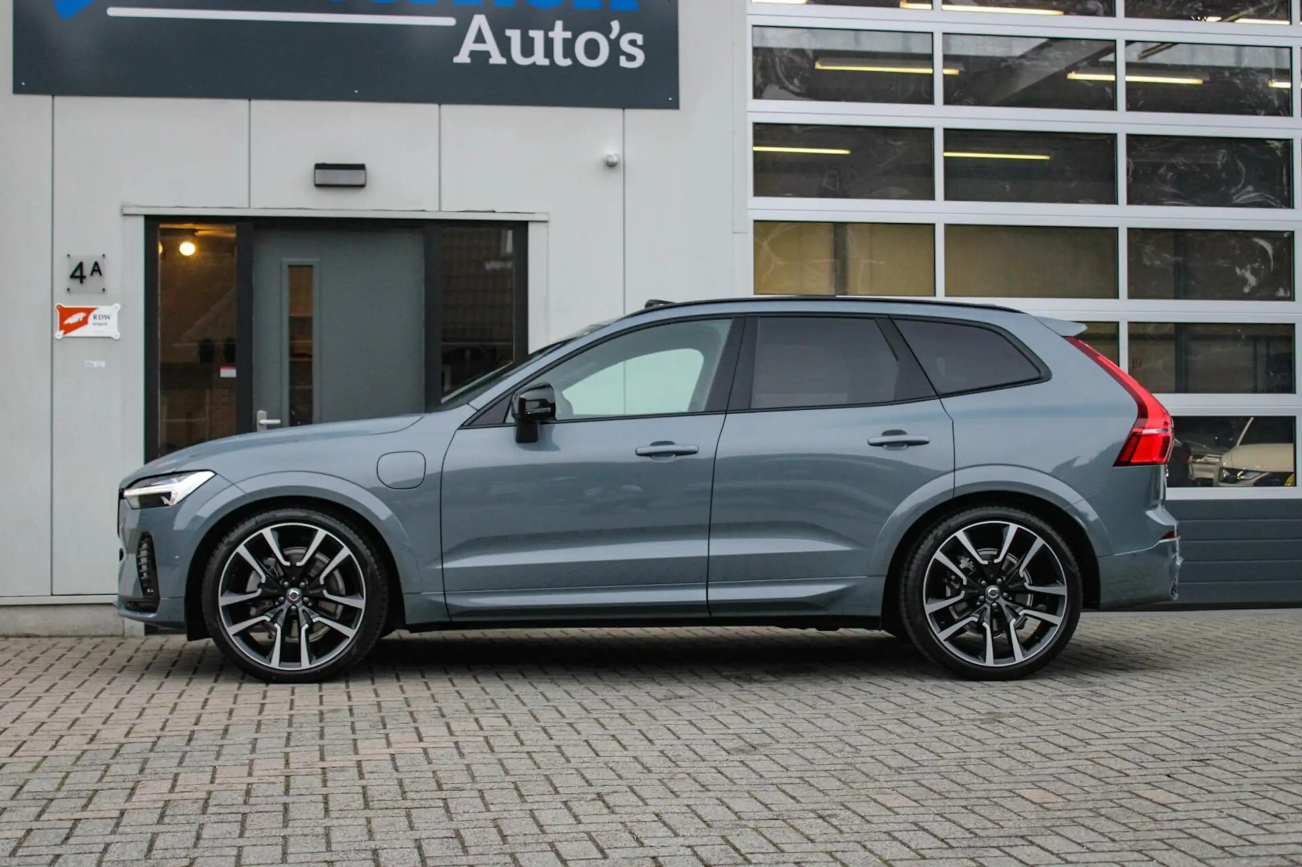 Volvo - XC60