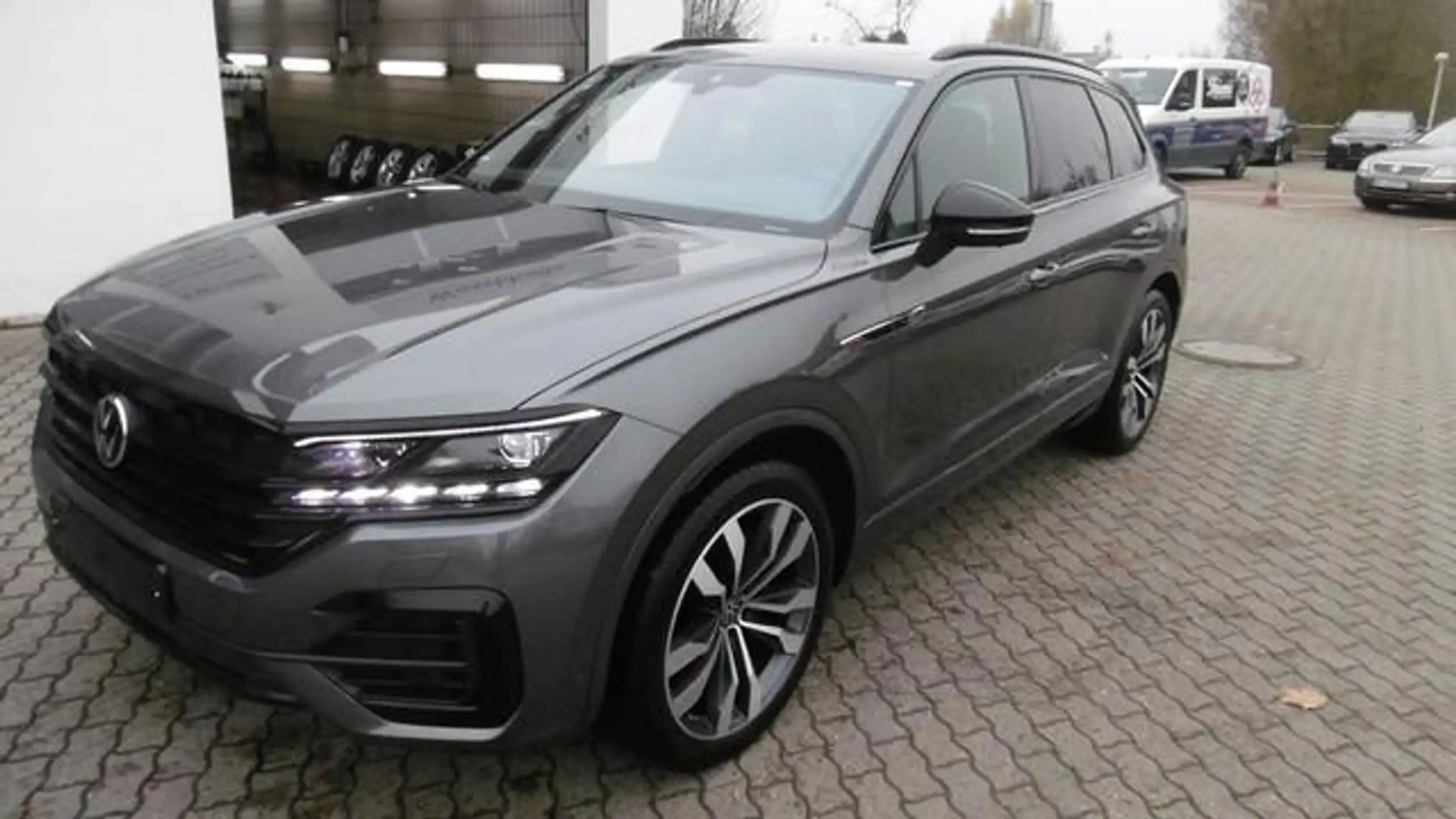 Volkswagen - Touareg