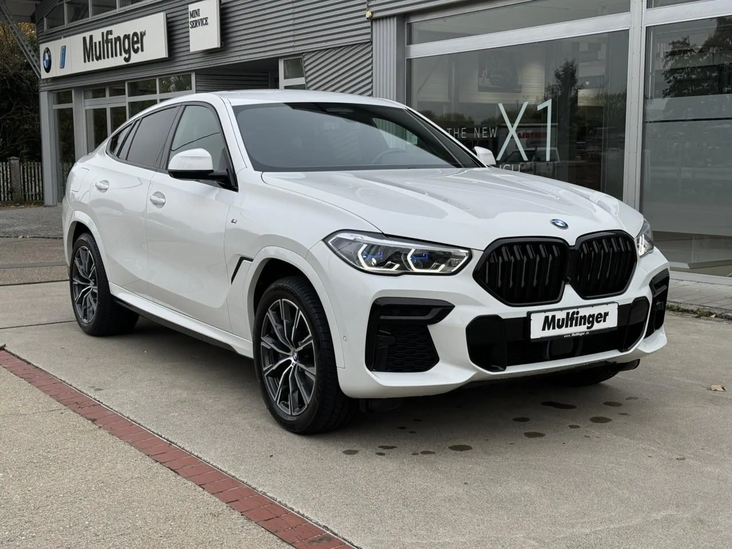 BMW - X6