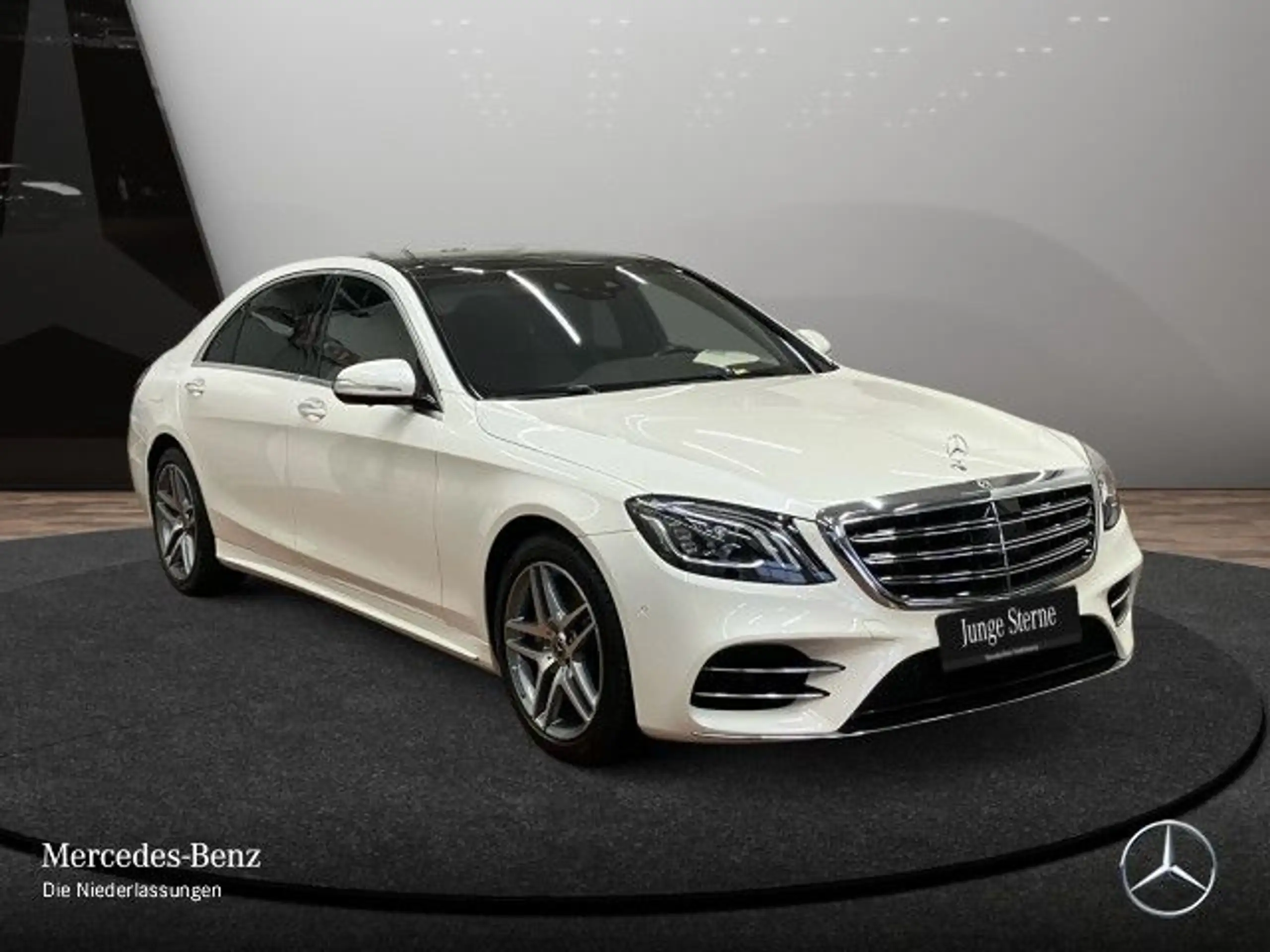 Mercedes-Benz - S 400