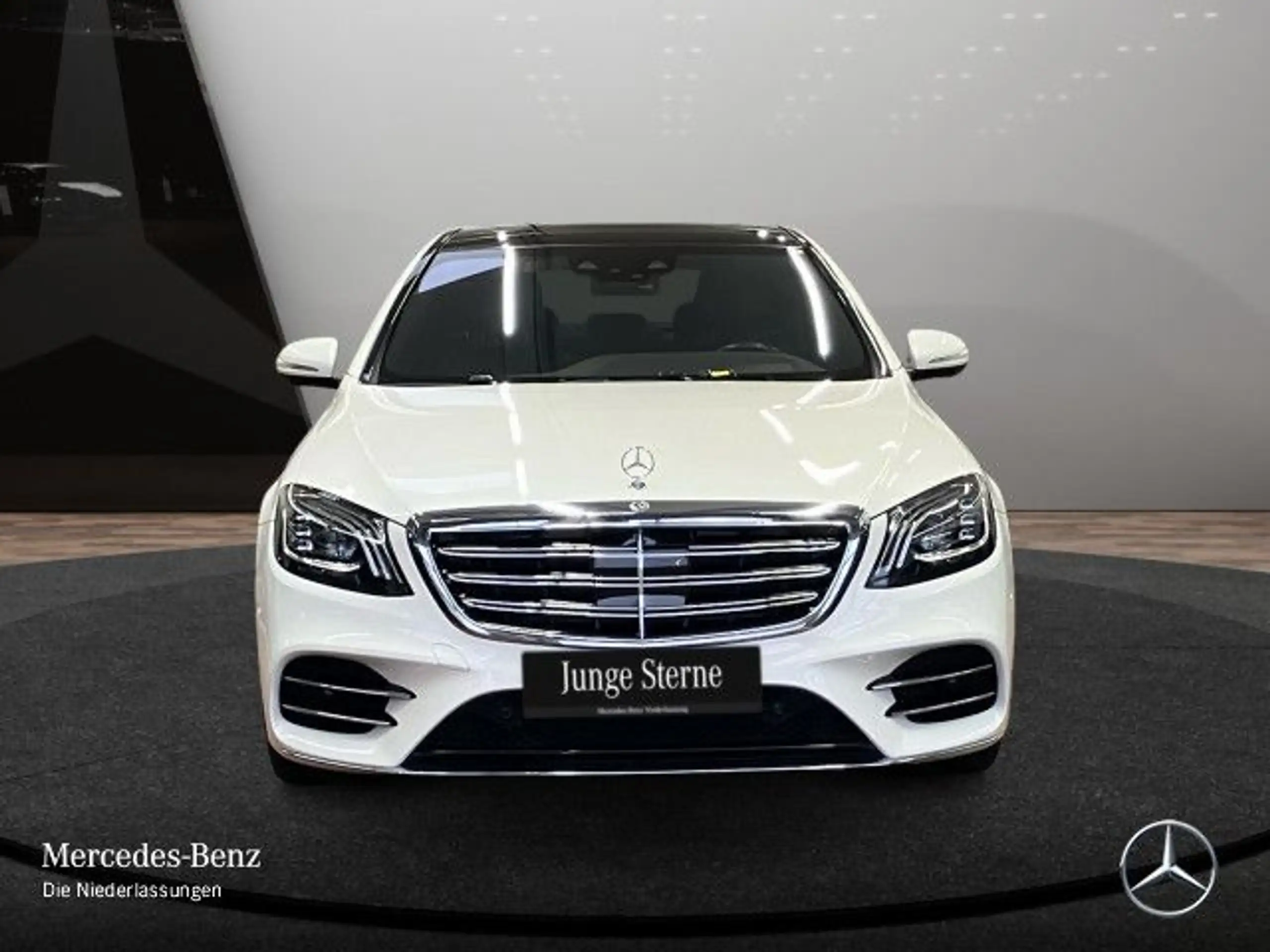 Mercedes-Benz - S 400